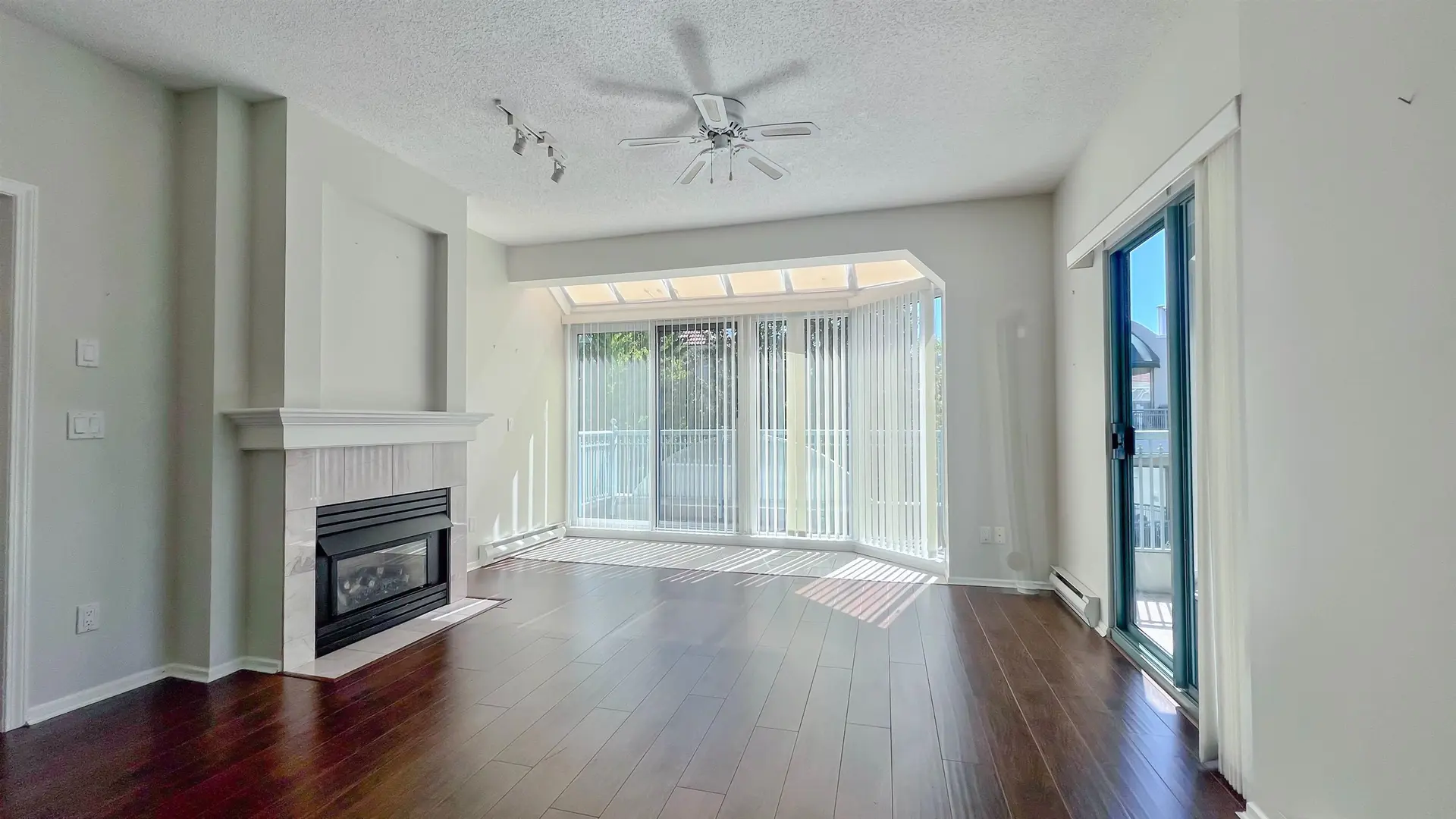 #407 1765 Martin Drive - Image 3