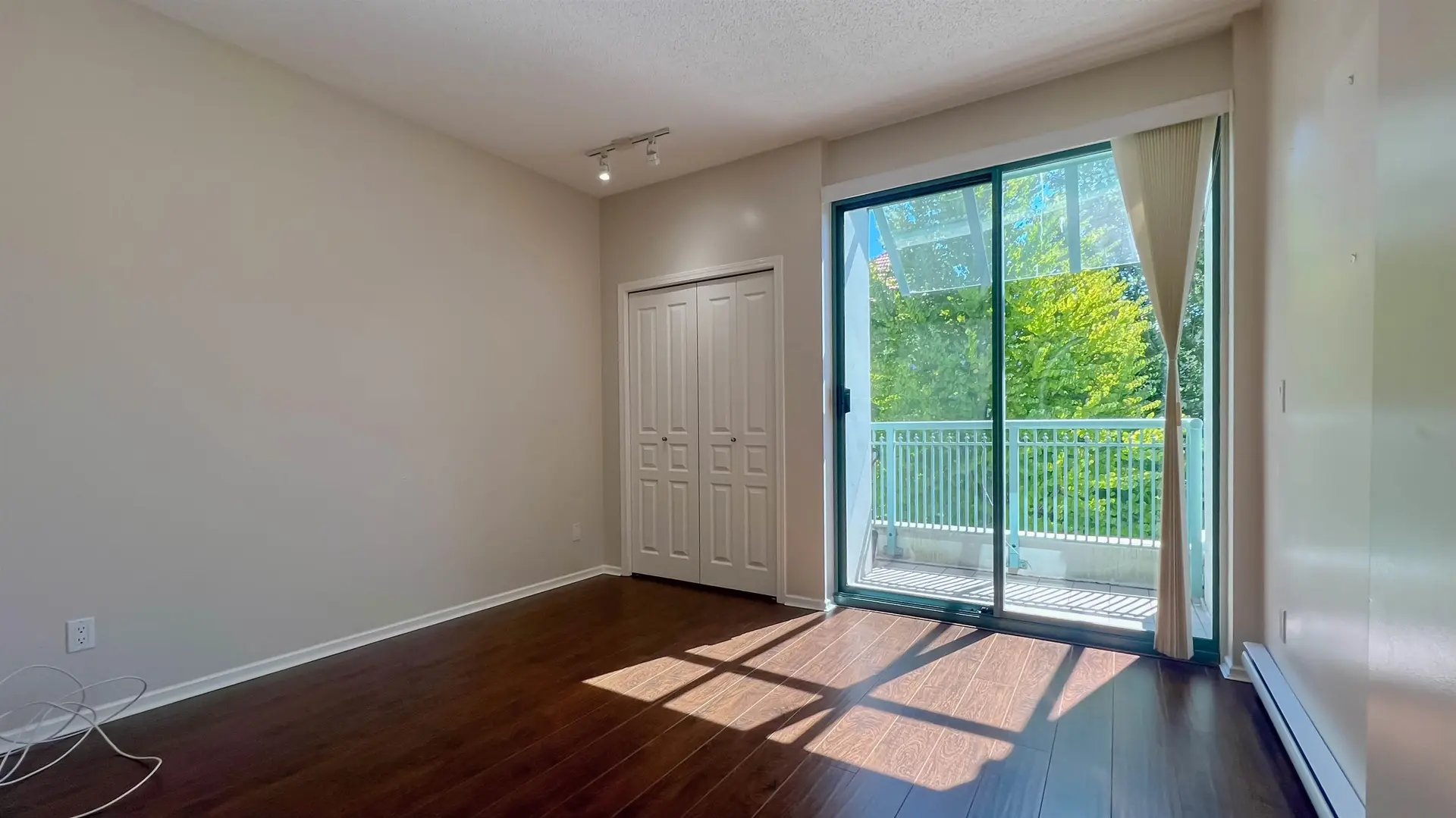 #407 1765 Martin Drive - Image 14