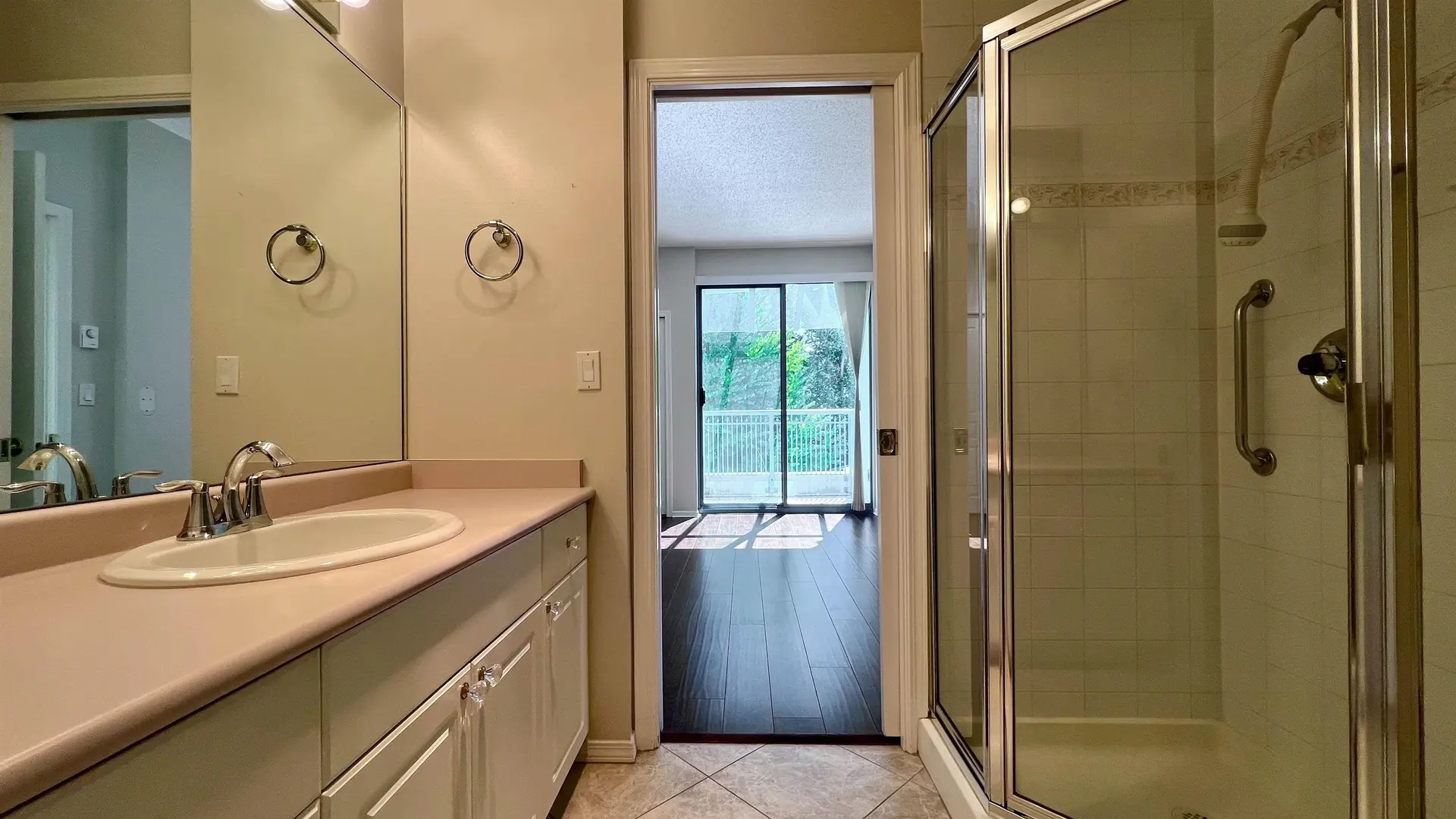 #407 1765 Martin Drive - Image 15
