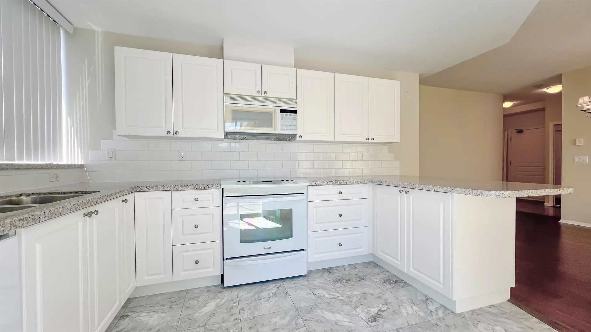 #407 1765 Martin Drive - Image 11