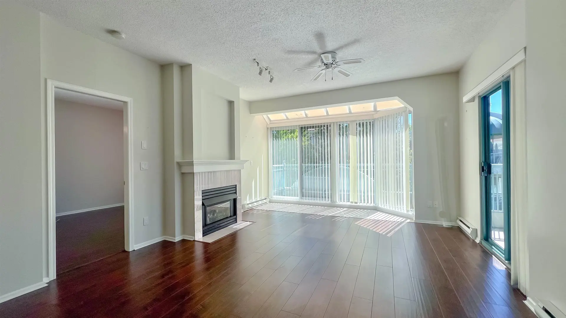 #407 1765 Martin Drive - Image 4