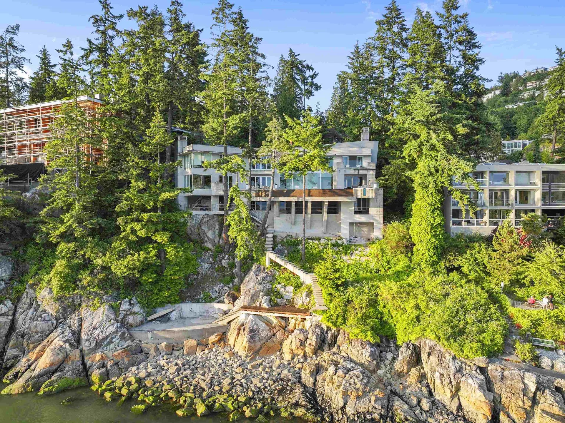 Property at 5225 Gulf Place, West Vancouver, BC