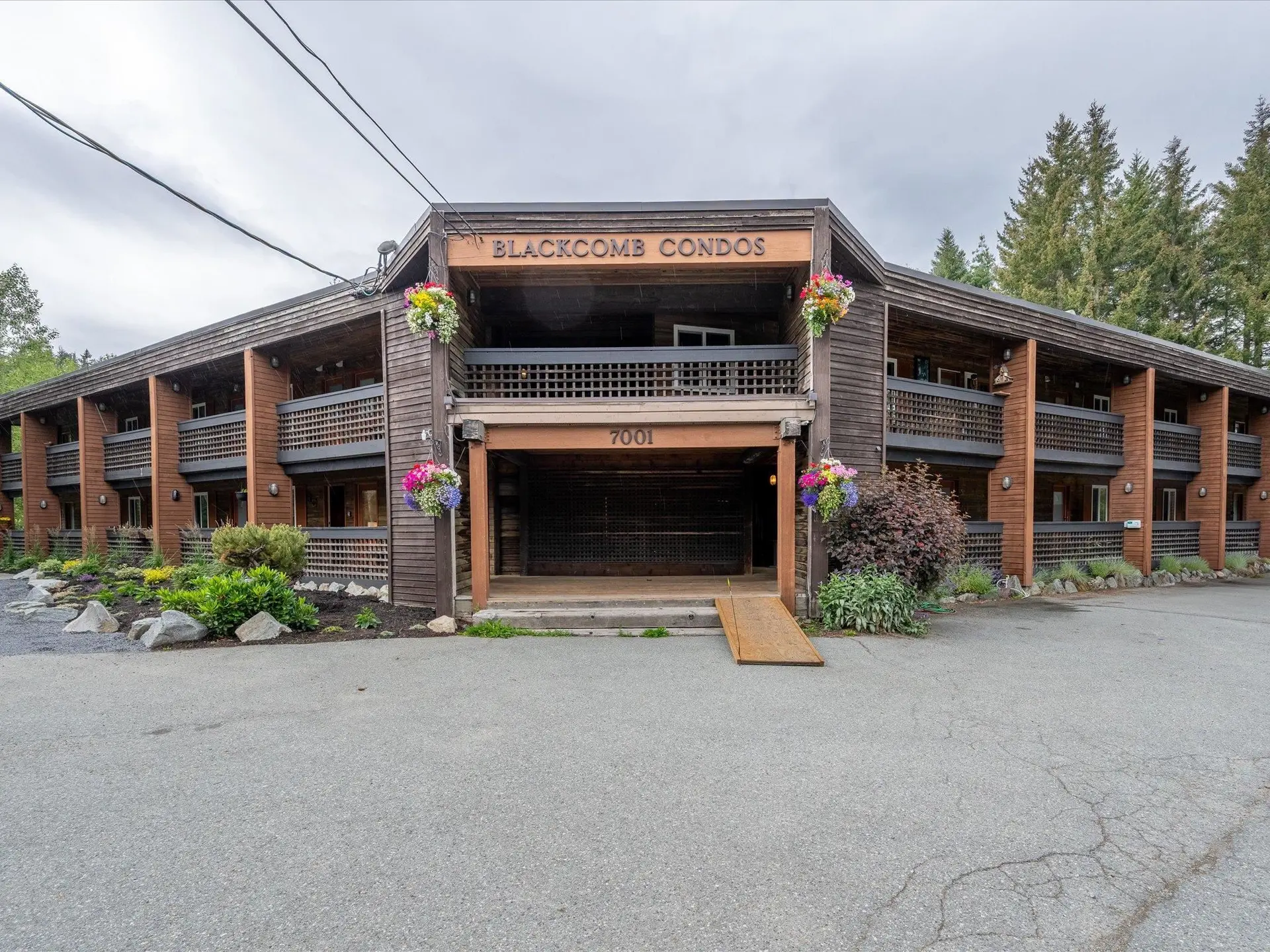 #4 7001 Nesters Road - Image 15