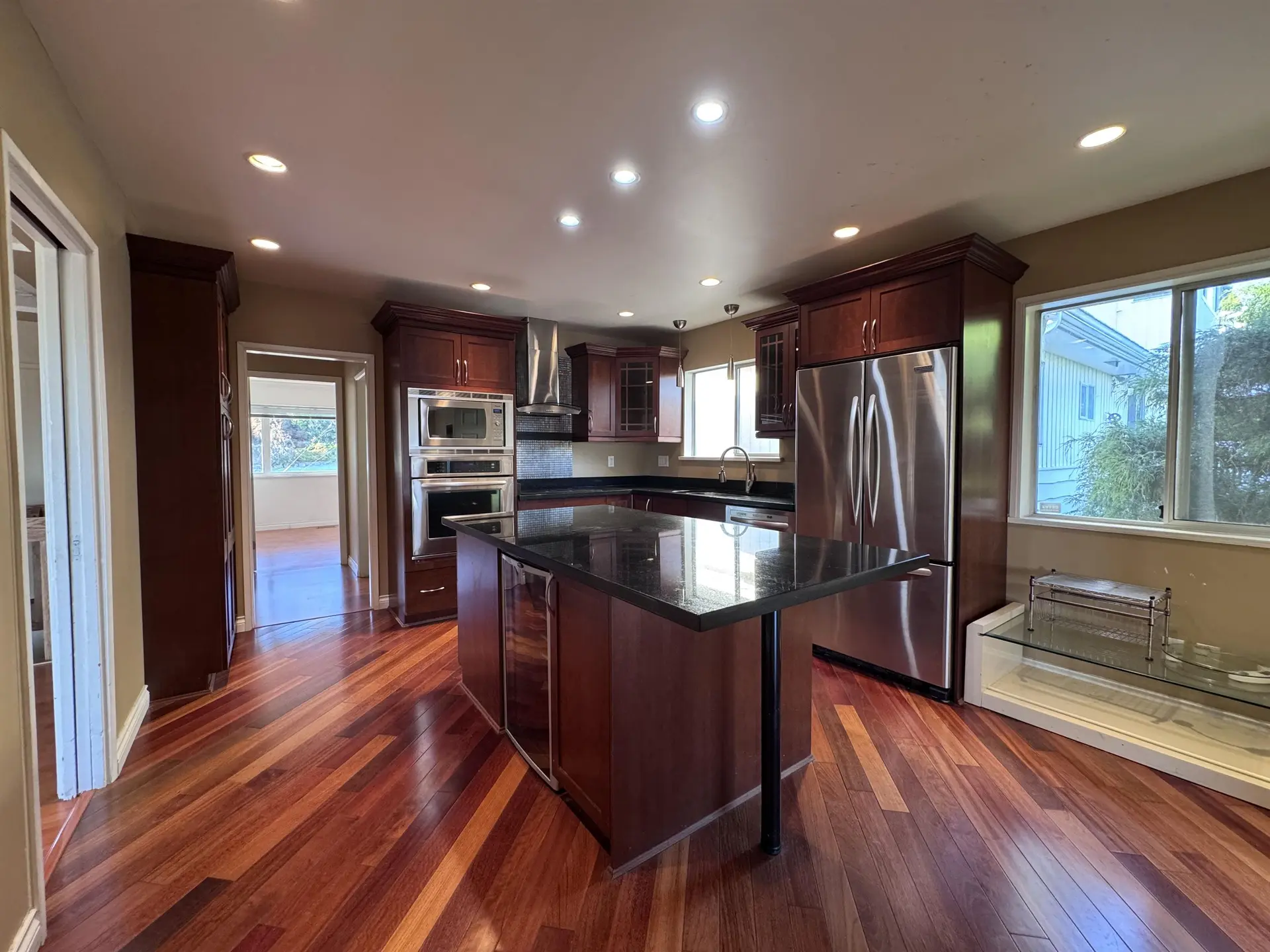 4510 Clinton Street - Image 4