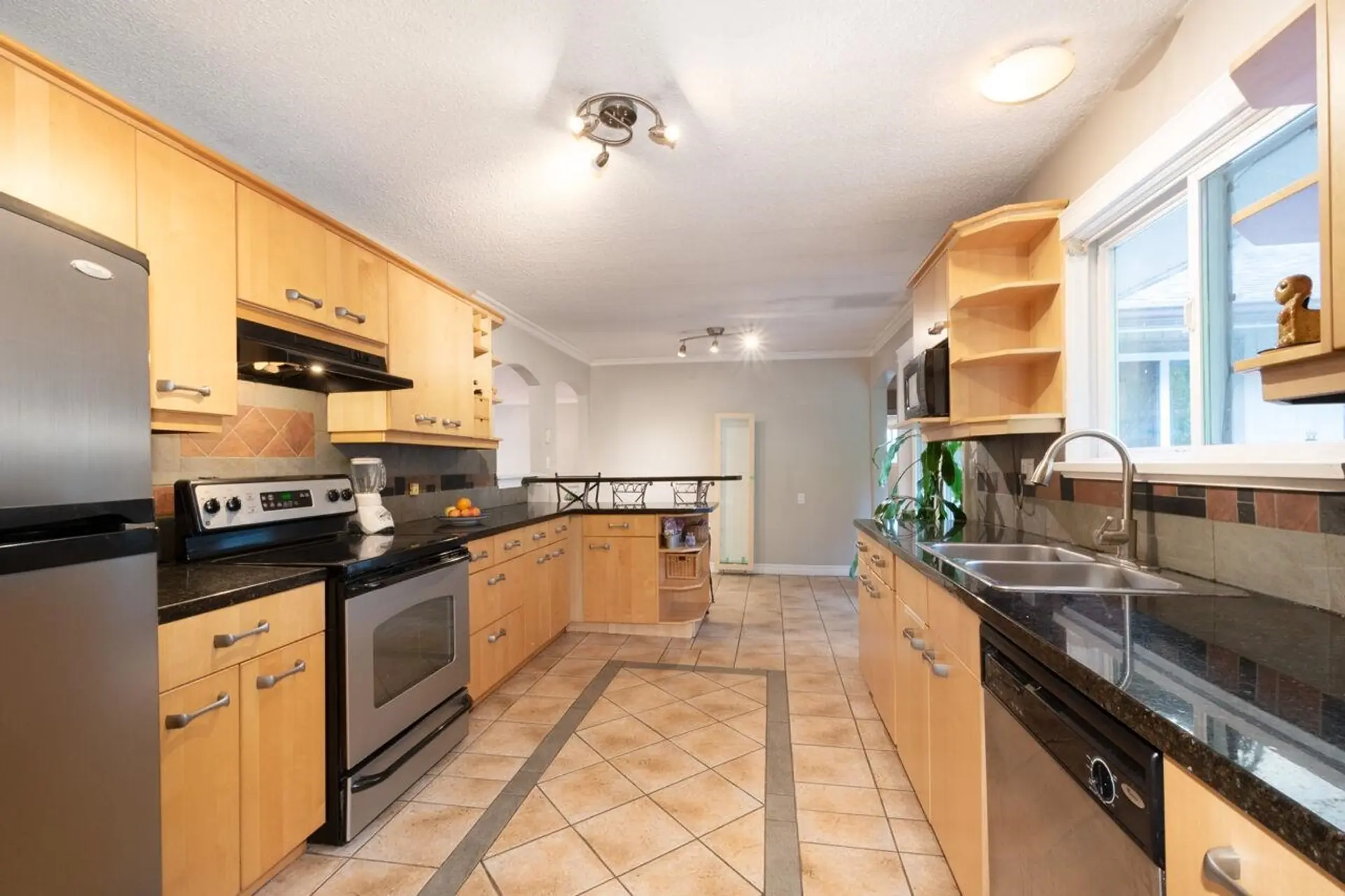 20899 Camwood Avenue - Image 6