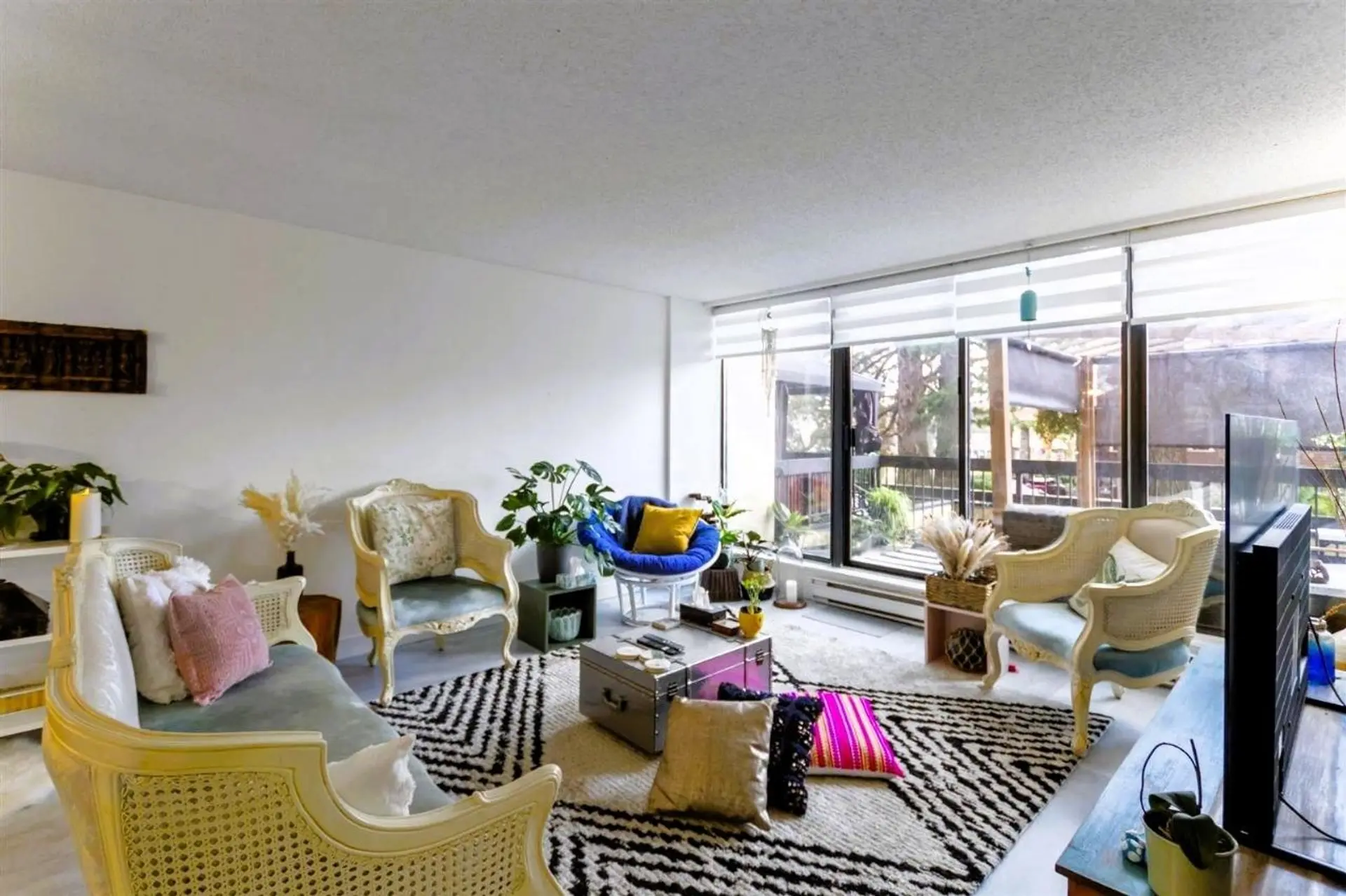 #201 6540 Burlington Avenue - Image 4