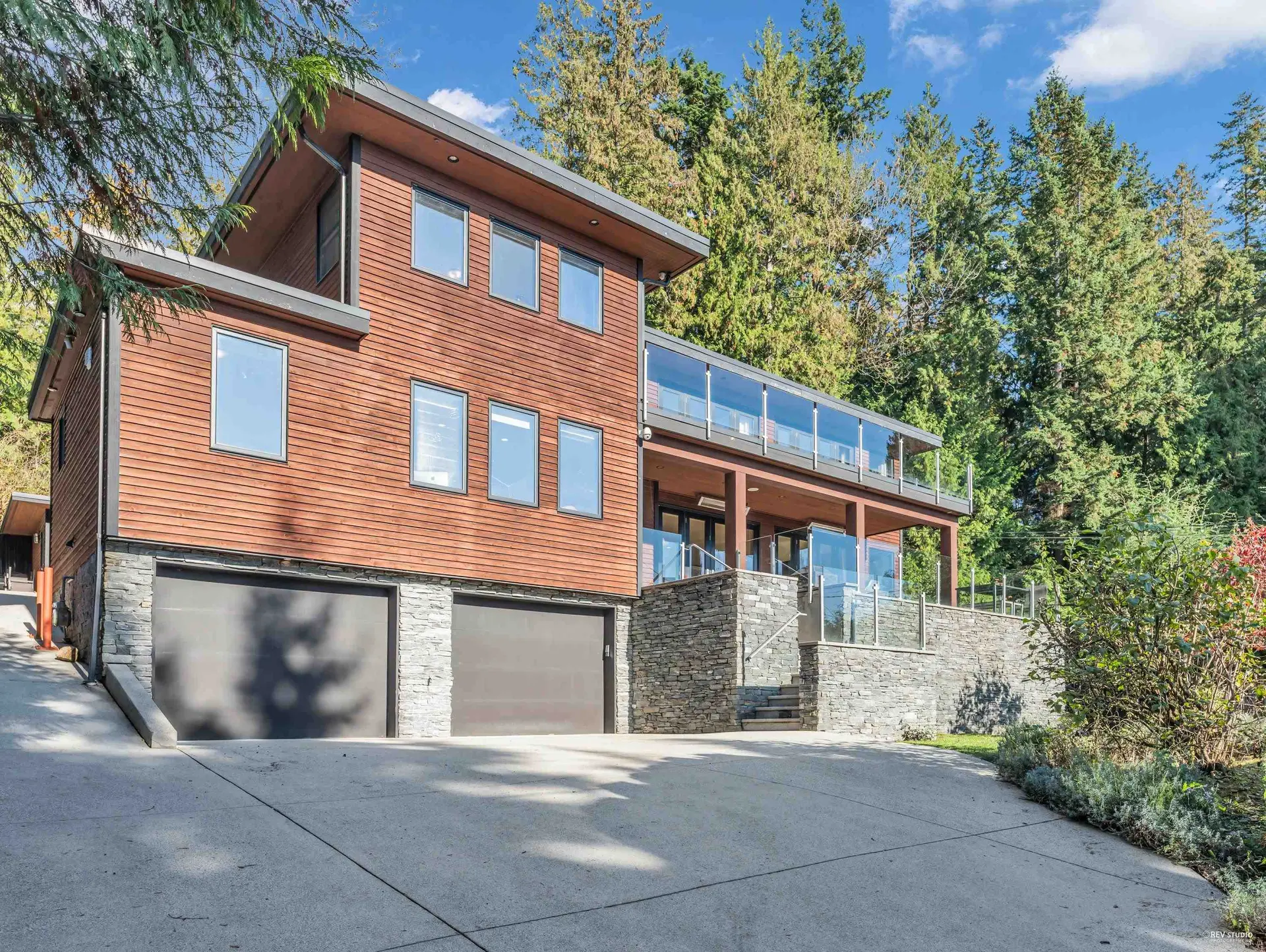 Property at 4742 Caulfeild Drive, West Vancouver, BC