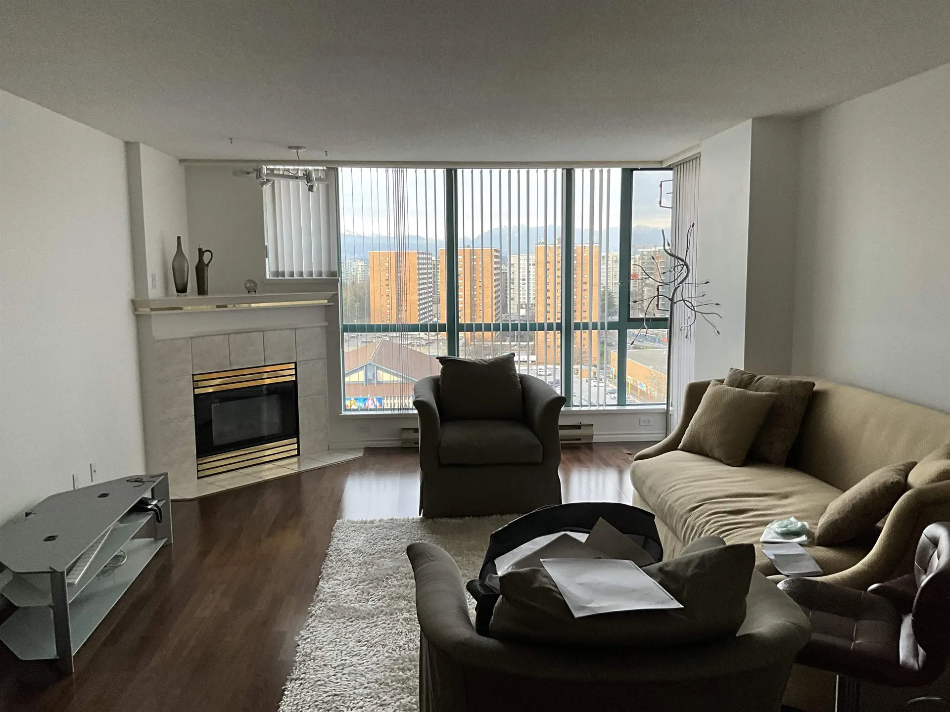 #1606 7500 Granville Avenue - Image 2