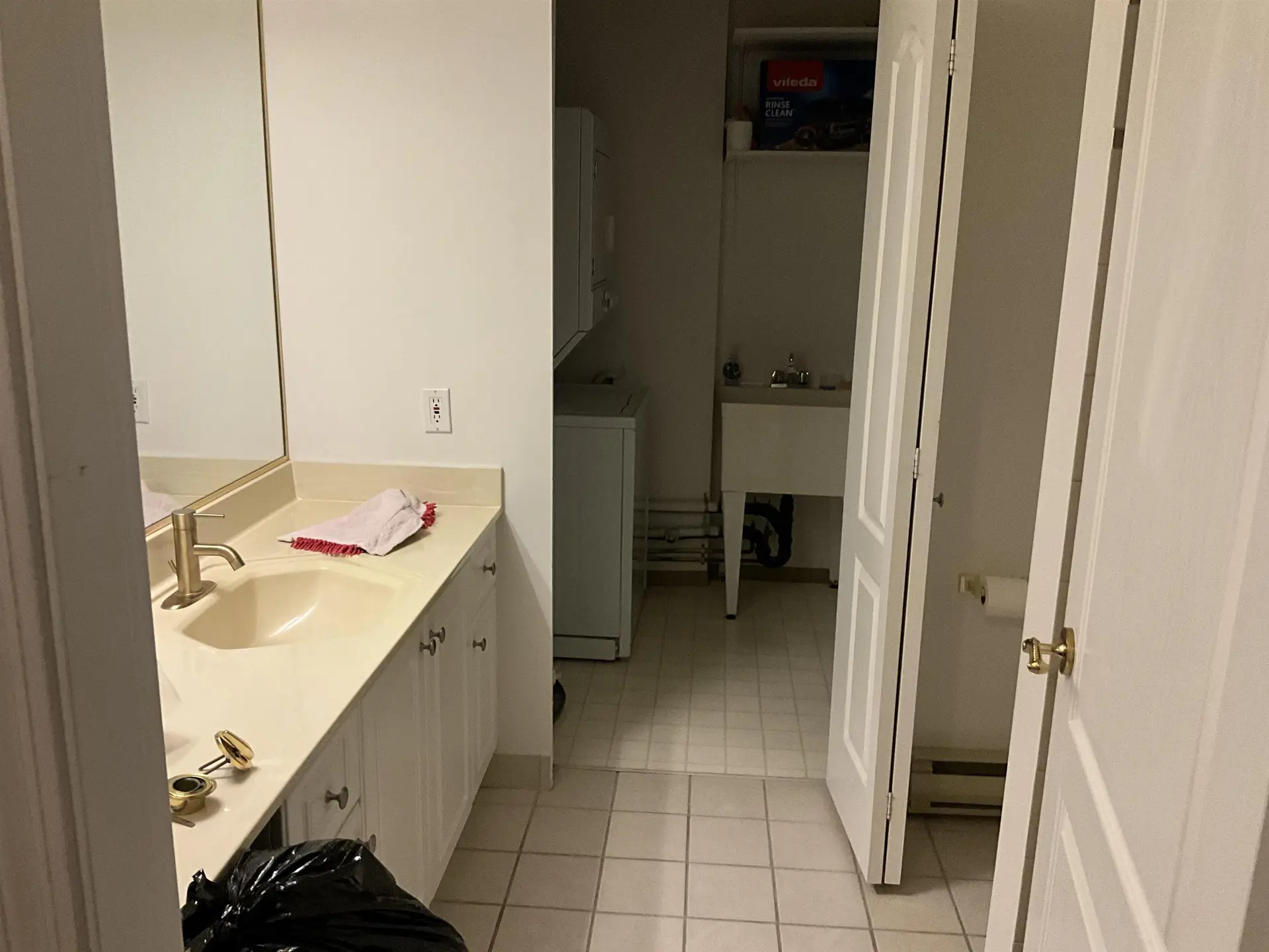 #1606 7500 Granville Avenue - Image 10