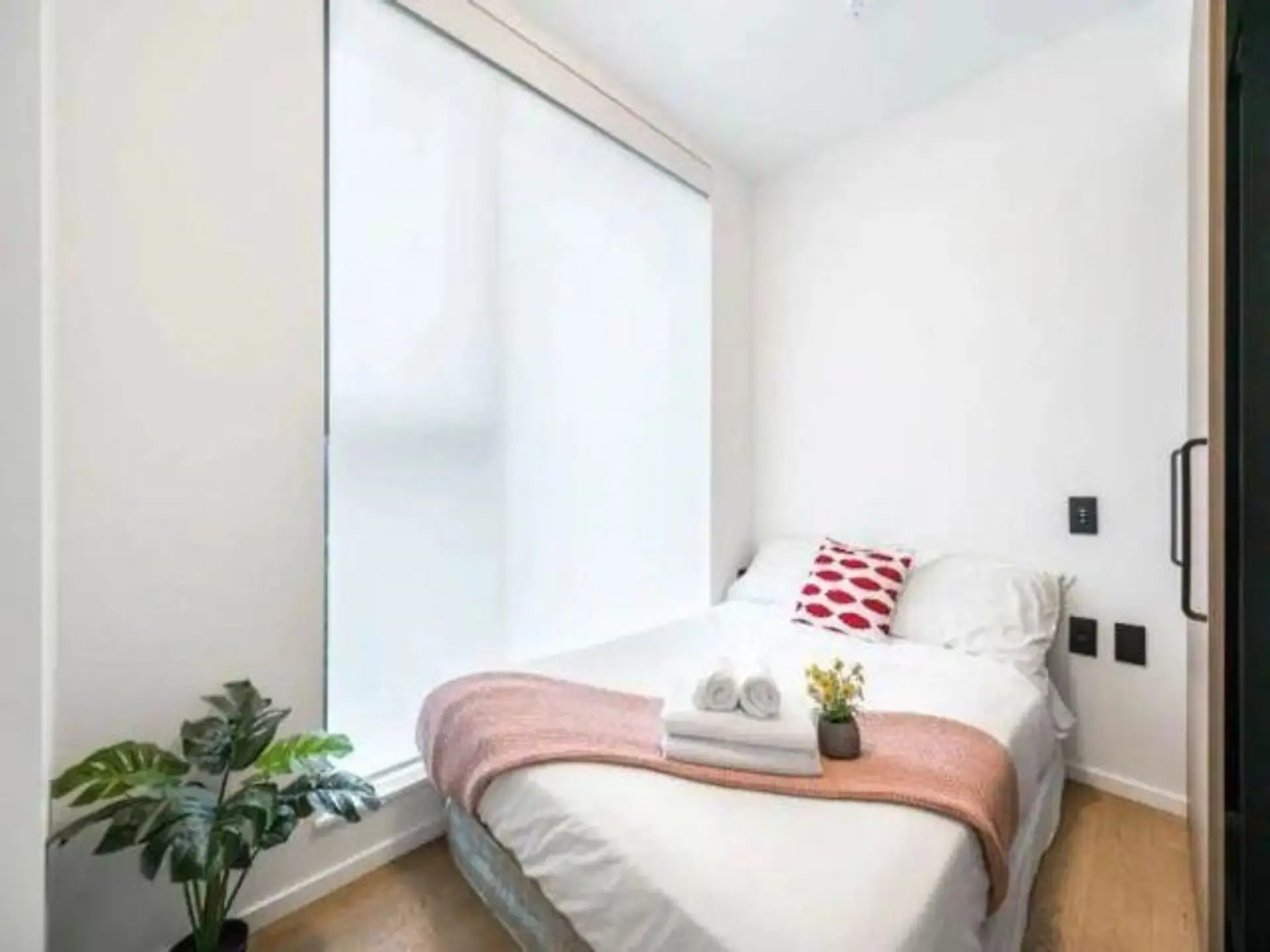 Property at #1504 1408 ROBSON STREET, Vancouver, BC