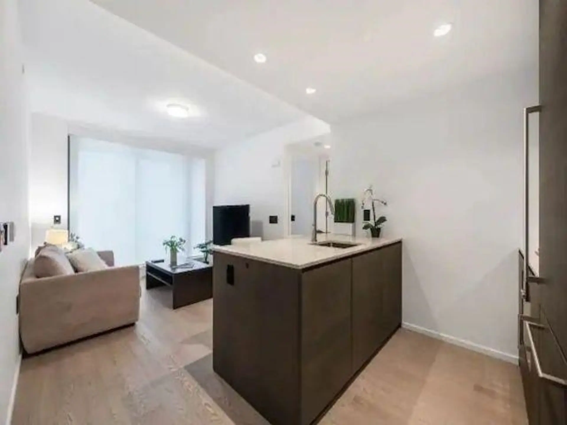 Property at #1504 1408 ROBSON STREET, Vancouver, BC