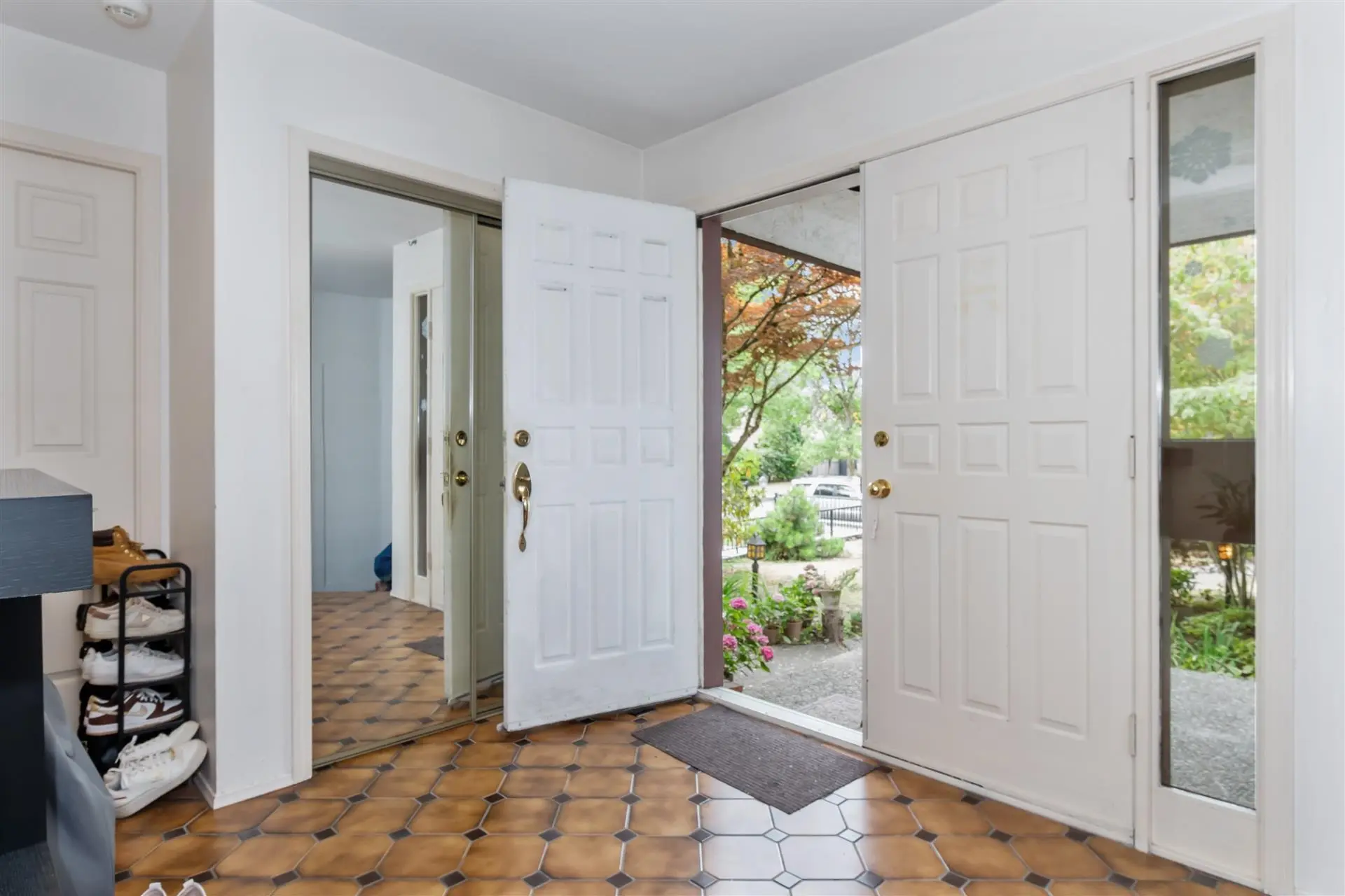 Property at 5564 ELIZABETH STREET, Vancouver, BC