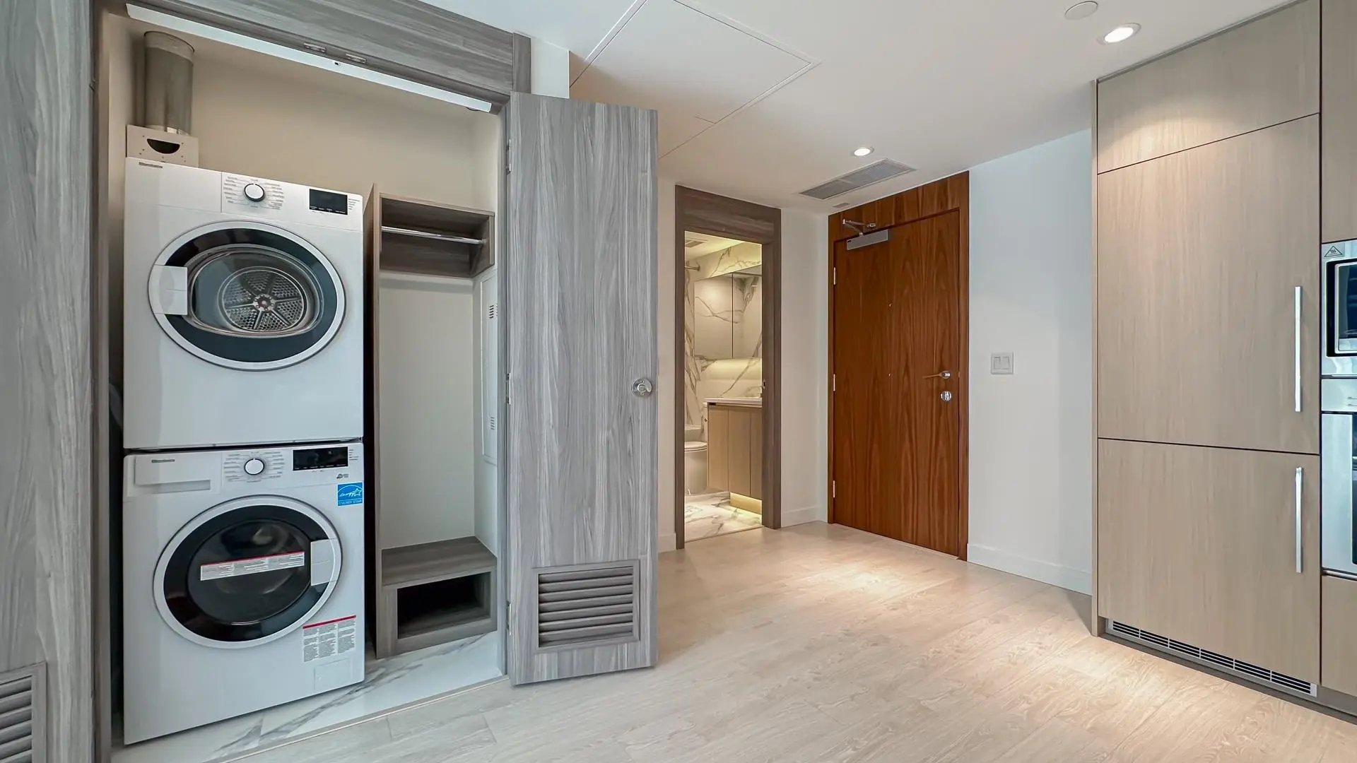 Property at #886 8671 HAZELBRIDGE WAY, Richmond, BC