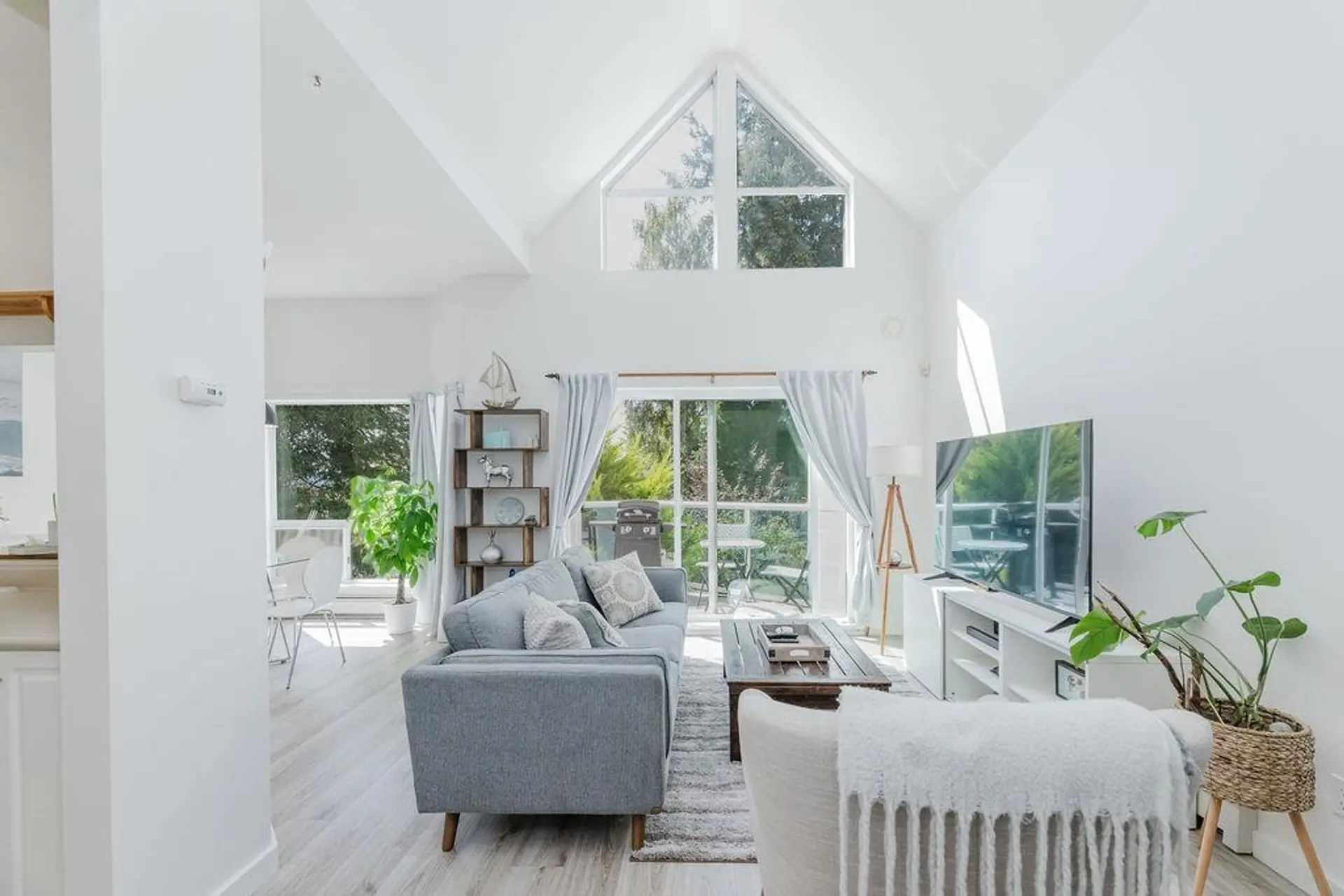 #4 5740 Marine Way - Image 1