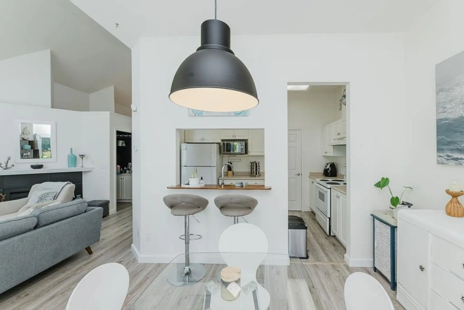 #4 5740 Marine Way - Image 4