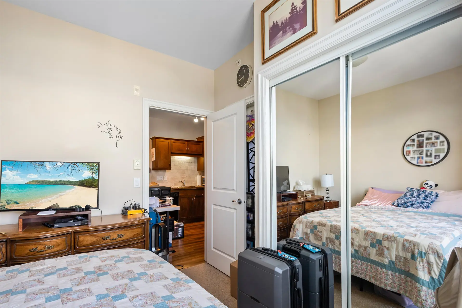 #417 8531 Young Road - Image 6