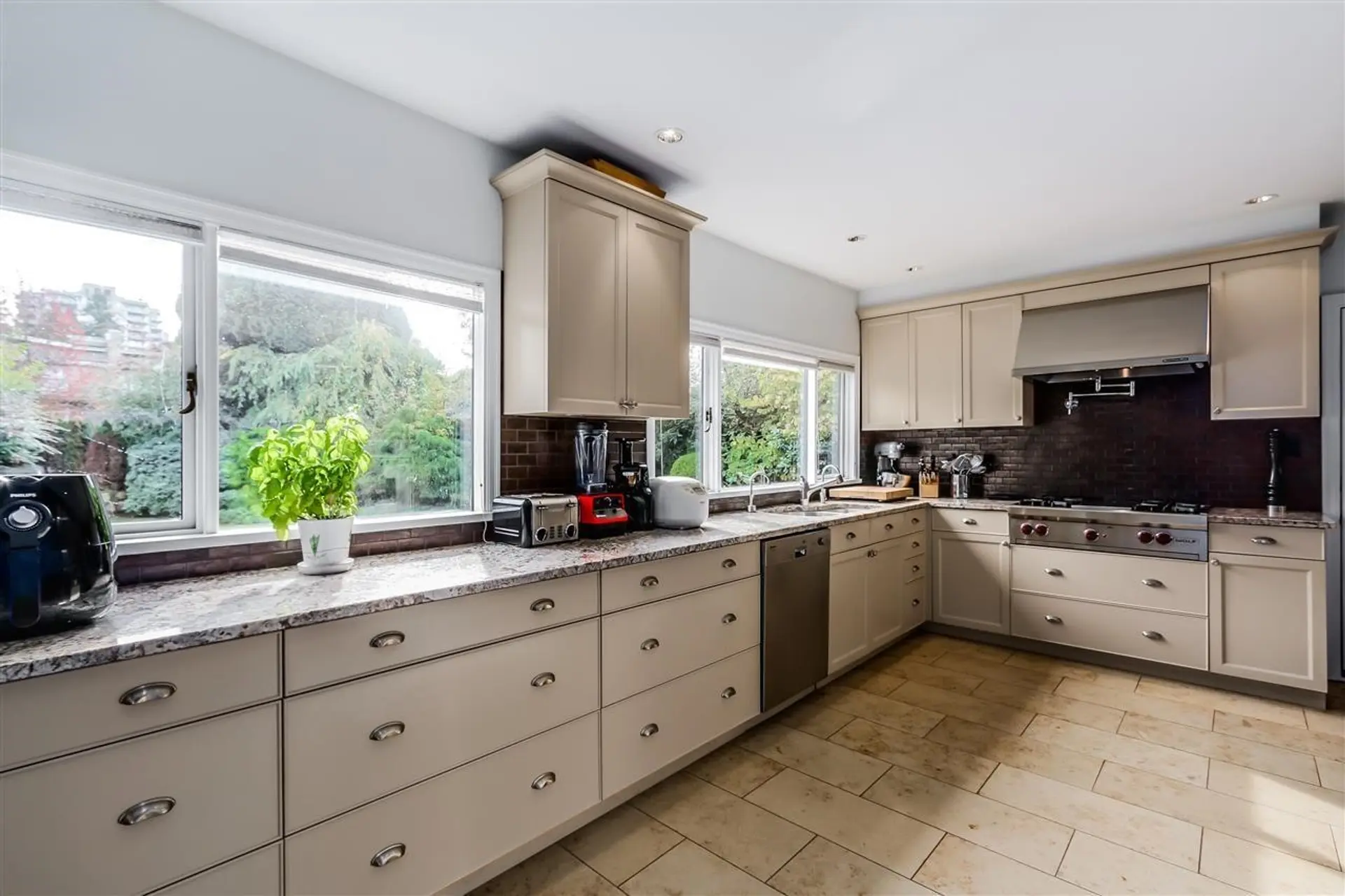 Property at 5975 CHANCELLOR BOULEVARD, Vancouver, BC