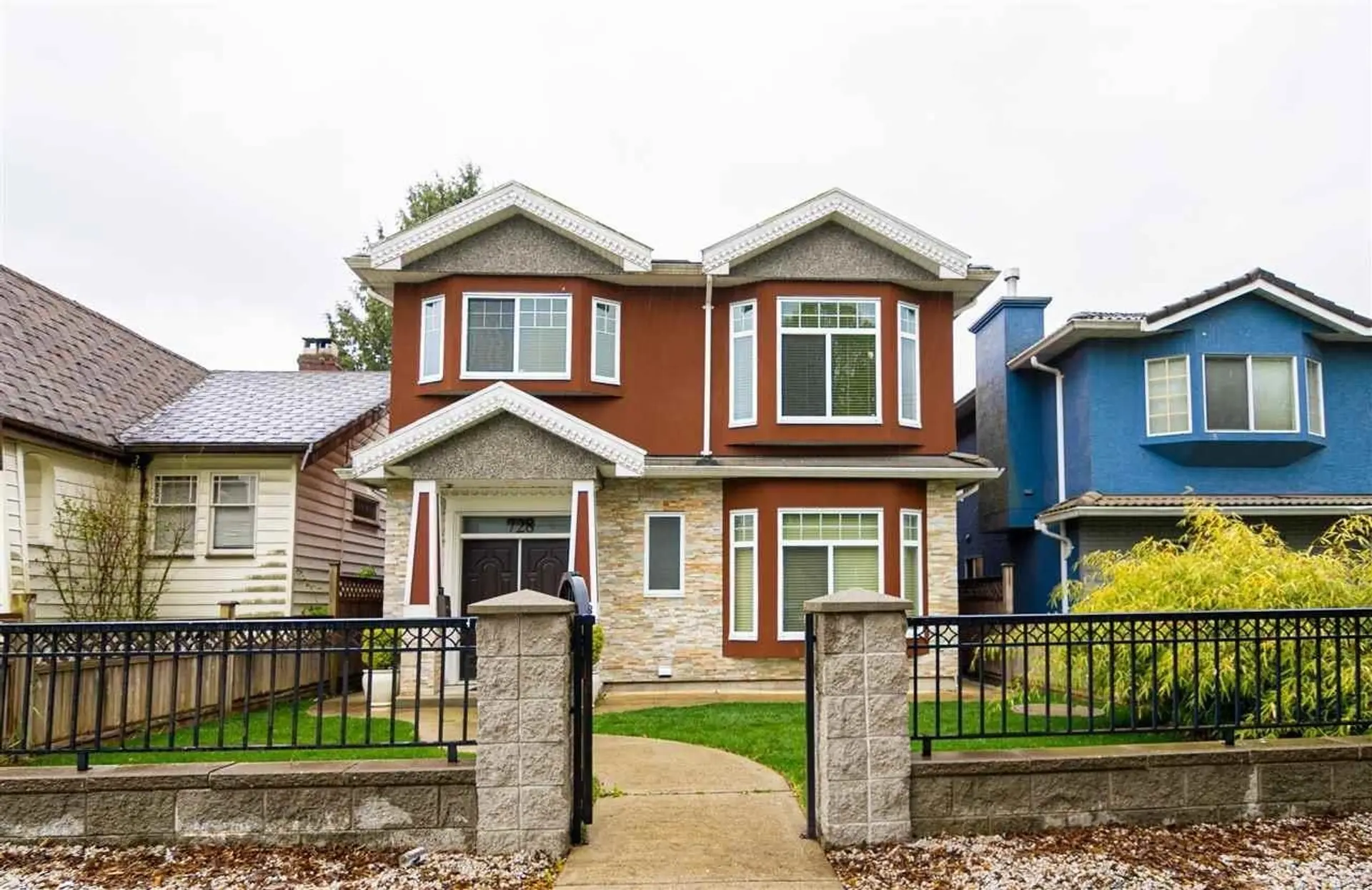Property at 728 E 49th Avenue, Vancouver, BC