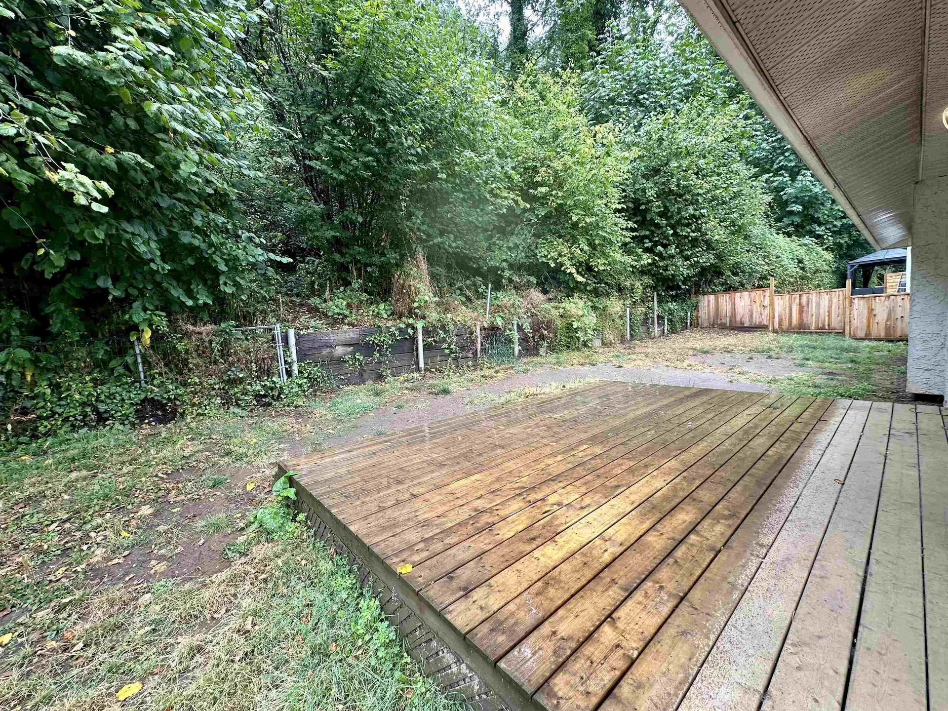 2464 Cameron Crescent - Image 3