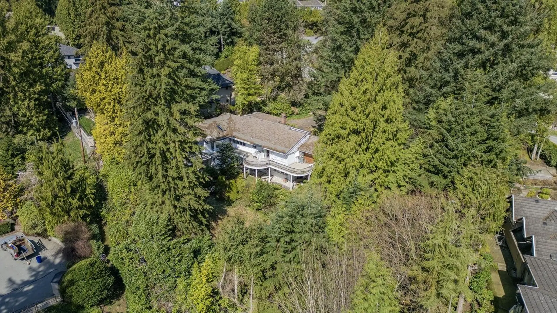 Property at 764 EYREMOUNT DRIVE, West Vancouver, BC