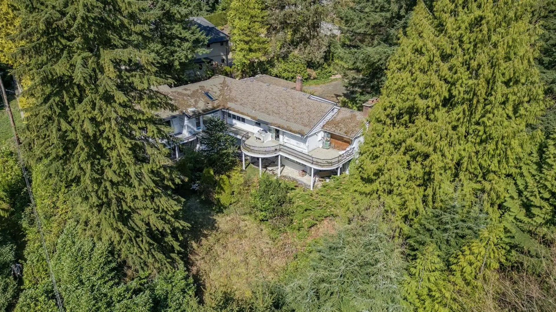 Property at 764 EYREMOUNT DRIVE, West Vancouver, BC