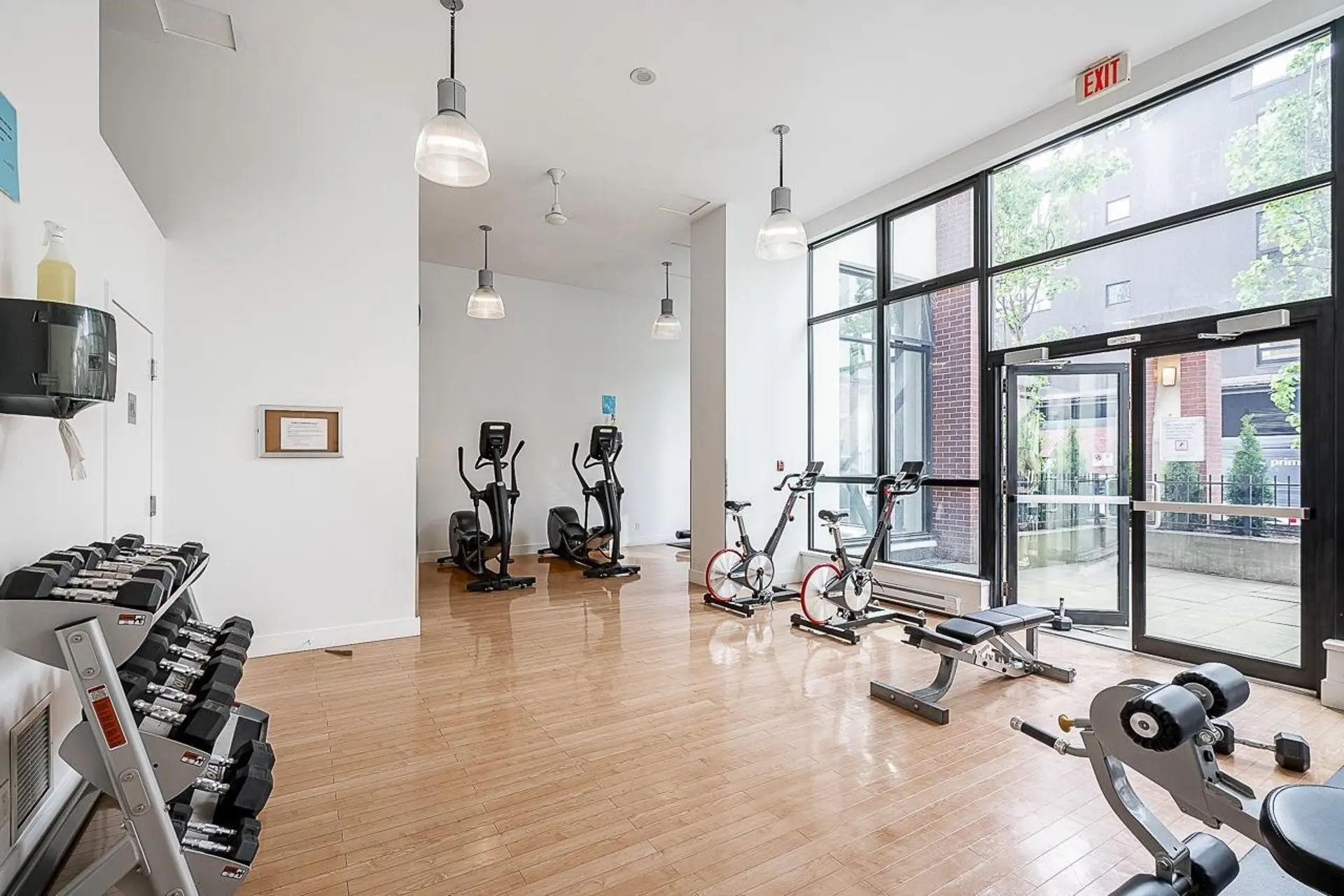 #2705 977 Mainland Street - Image 10