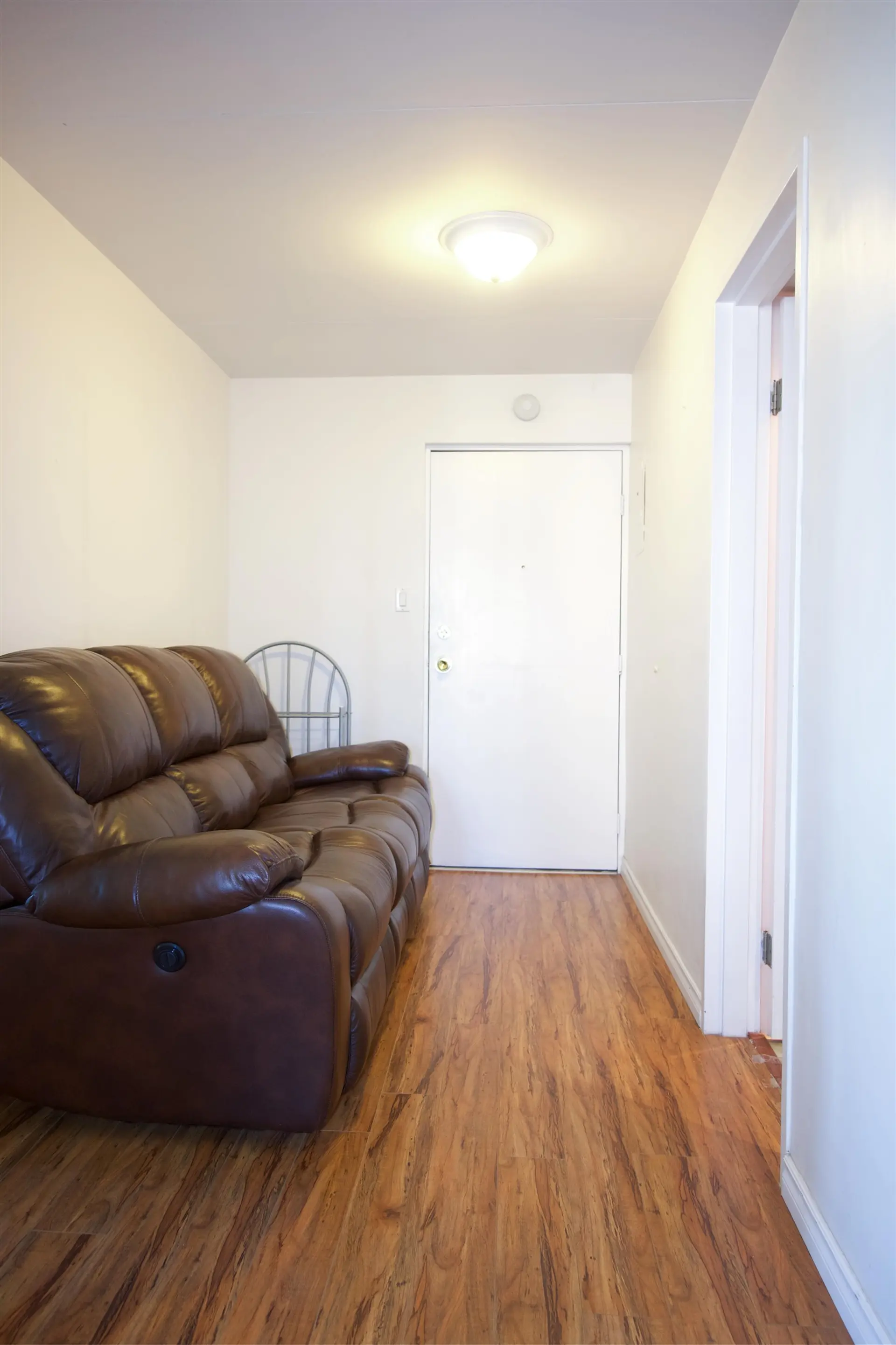 #704 6651 Minoru Boulevard - Image 7