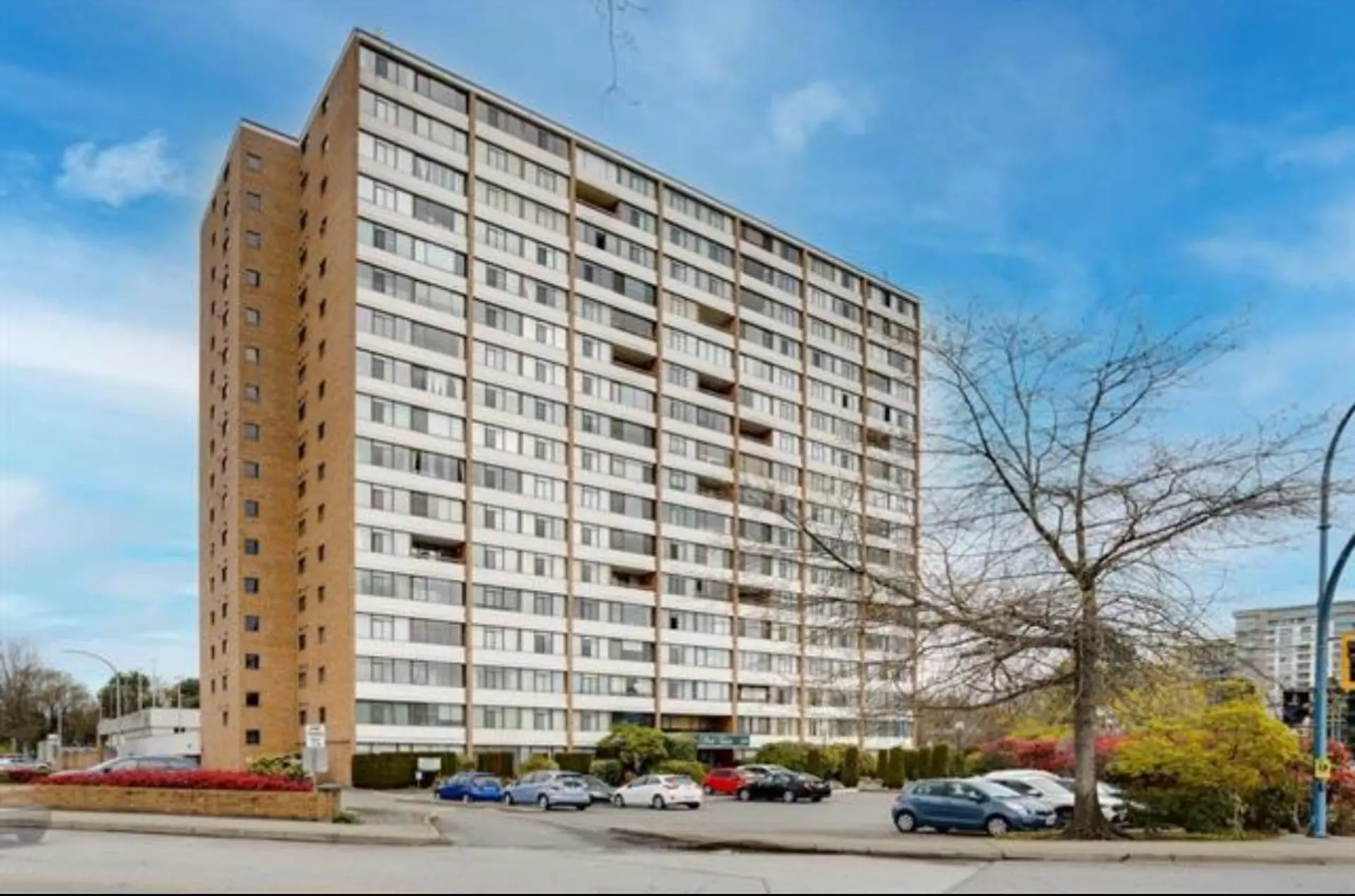 #704 6651 Minoru Boulevard - Image 1