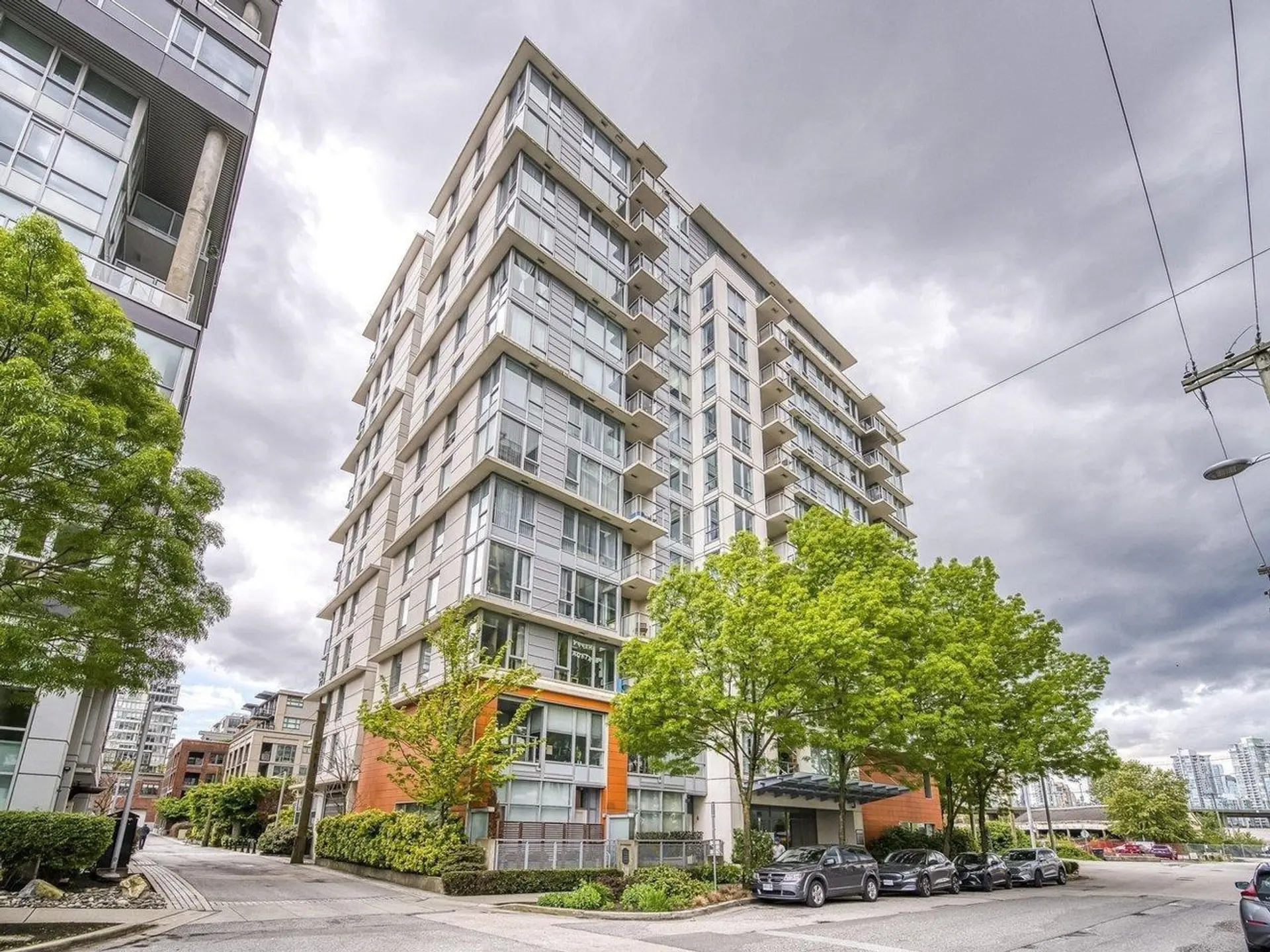 #907 1833 Crowe Street - Image 1