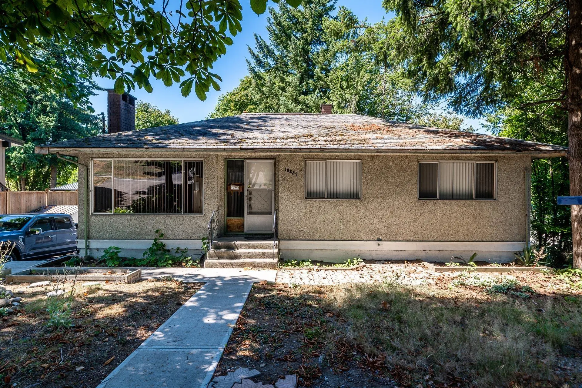 10257 124 Street - Image 1