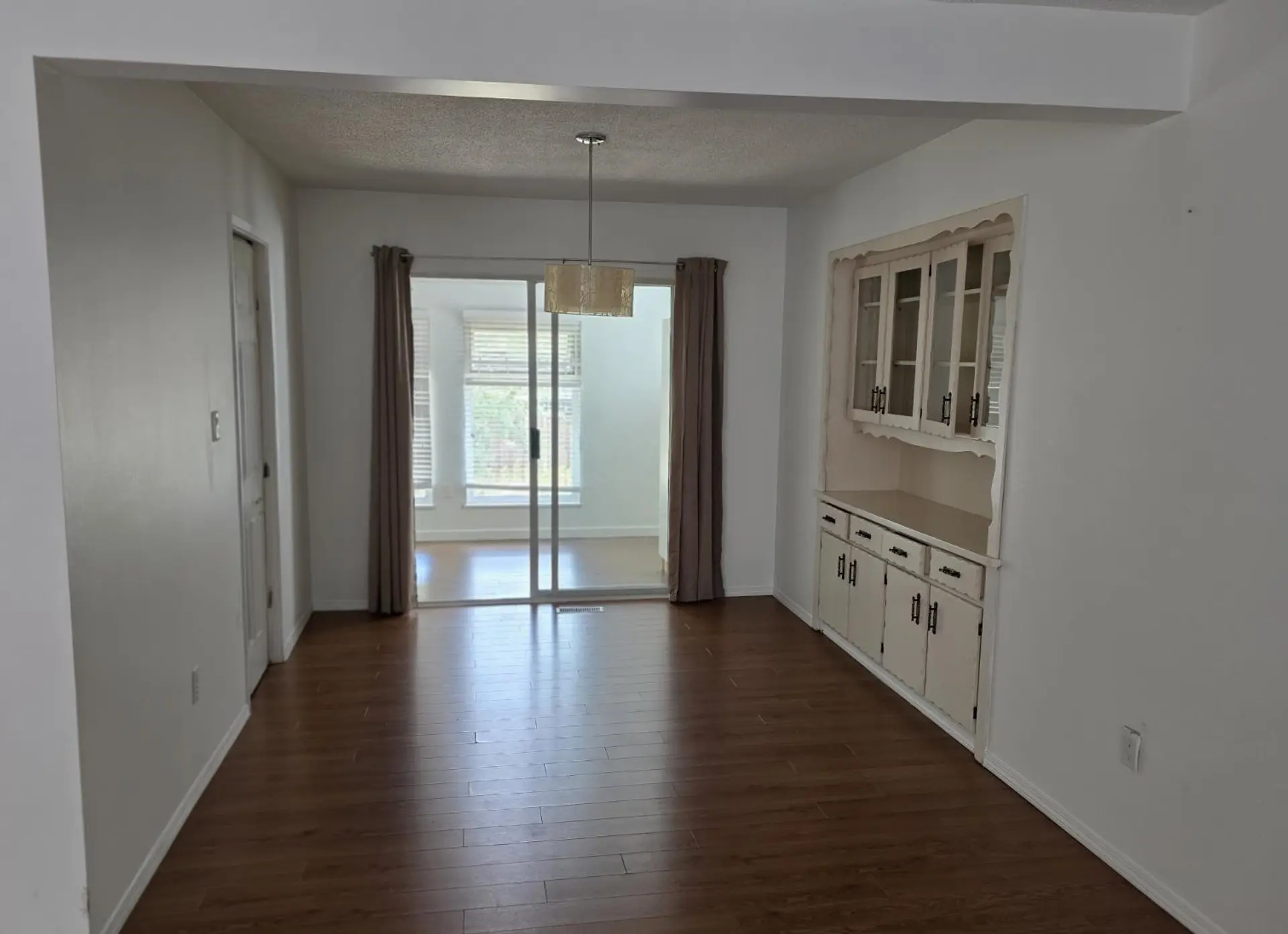 3036 Mouat Drive - Image 3