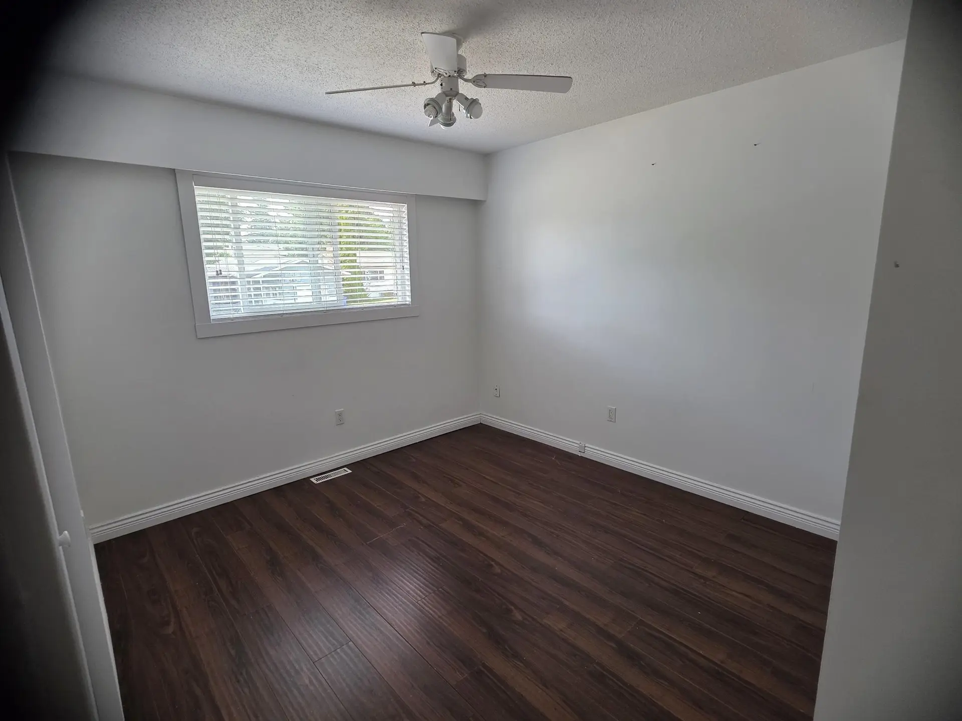3036 Mouat Drive - Image 5