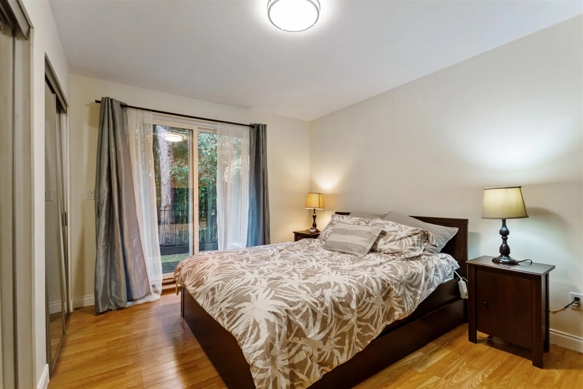 #35 1561 Booth Avenue - Image 6
