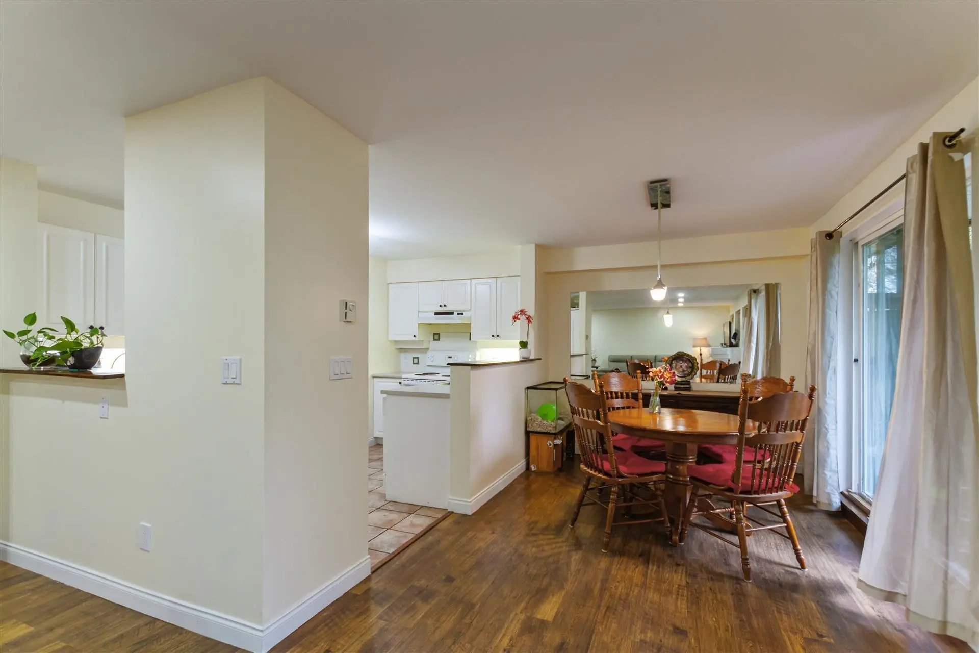 #35 1561 Booth Avenue - Image 4
