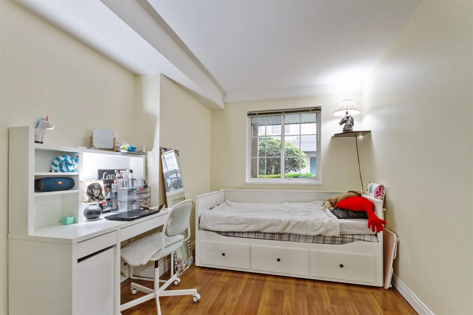 #35 1561 Booth Avenue - Image 8