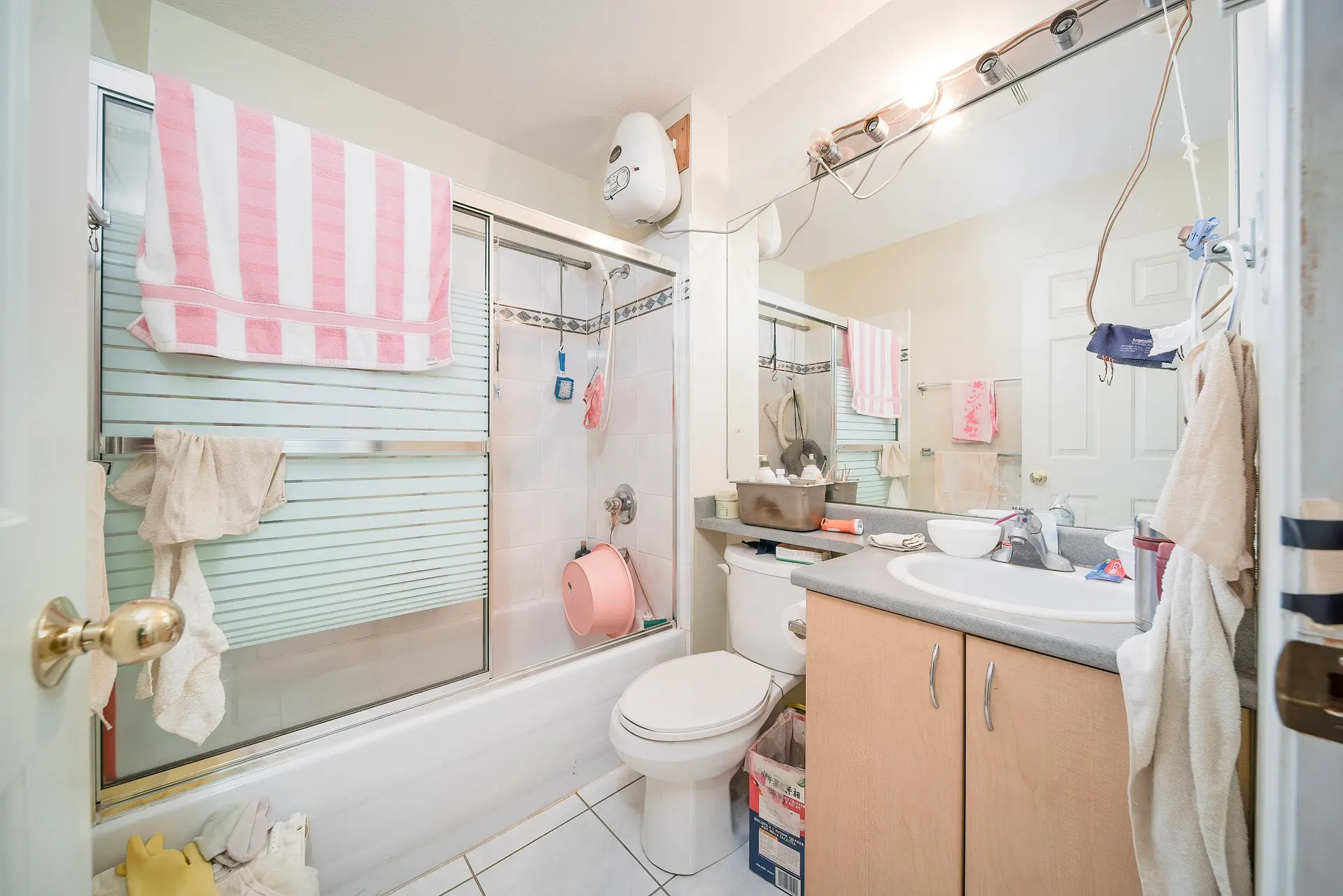 Property at #416 2238 KINGSWAY, Vancouver, BC