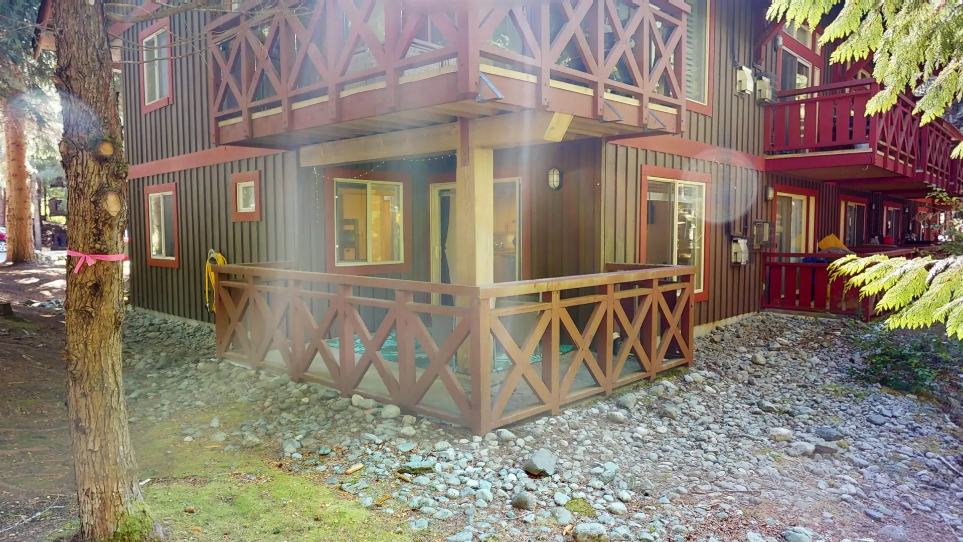 #101 3070 Hillcrest Drive - Image 12