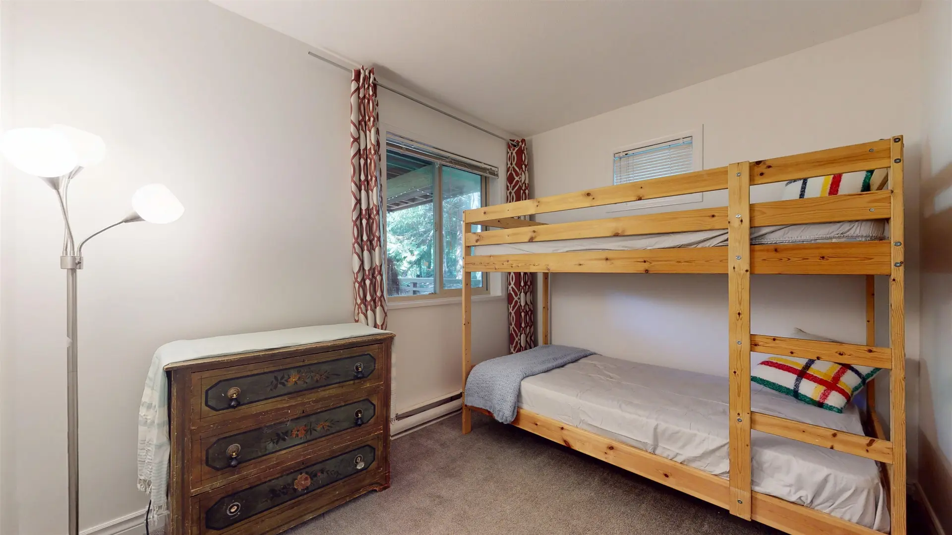 #101 3070 Hillcrest Drive - Image 7