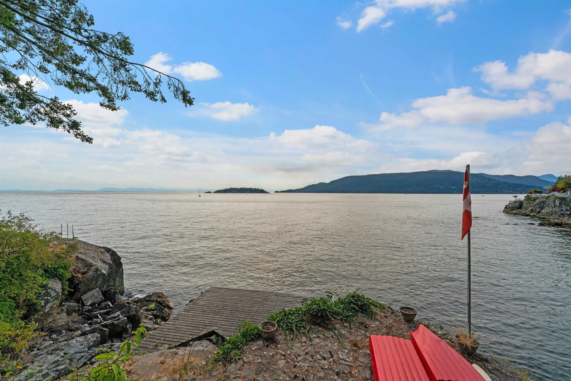5834 Eagle Island - Image 1