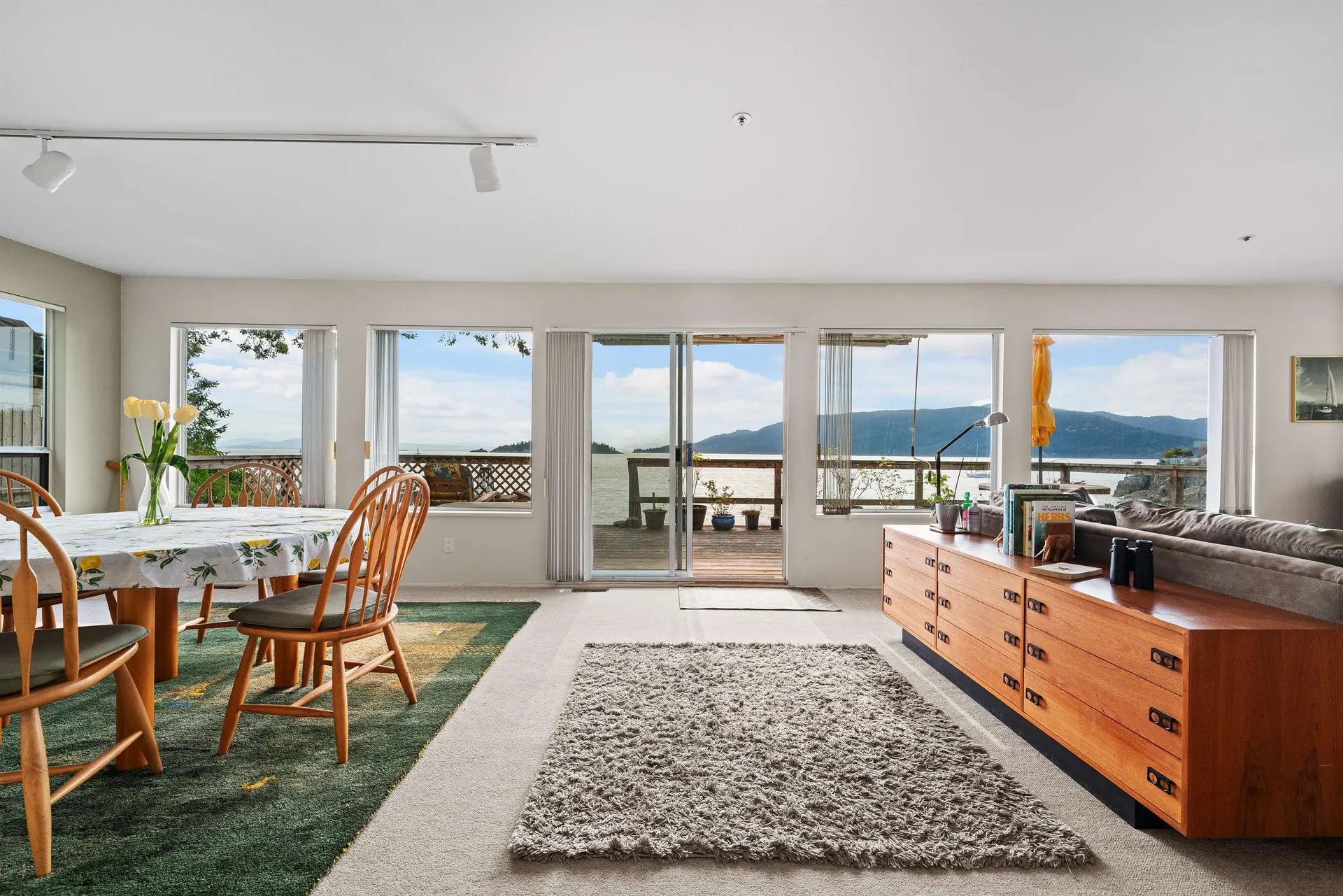 5834 Eagle Island - Image 4