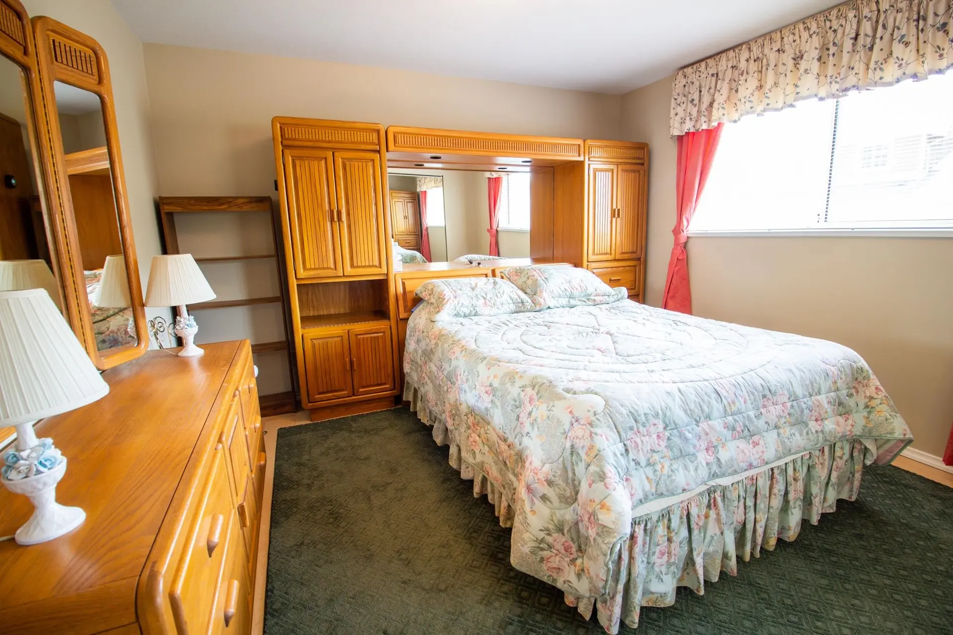 #4 815 North Road - Image 13