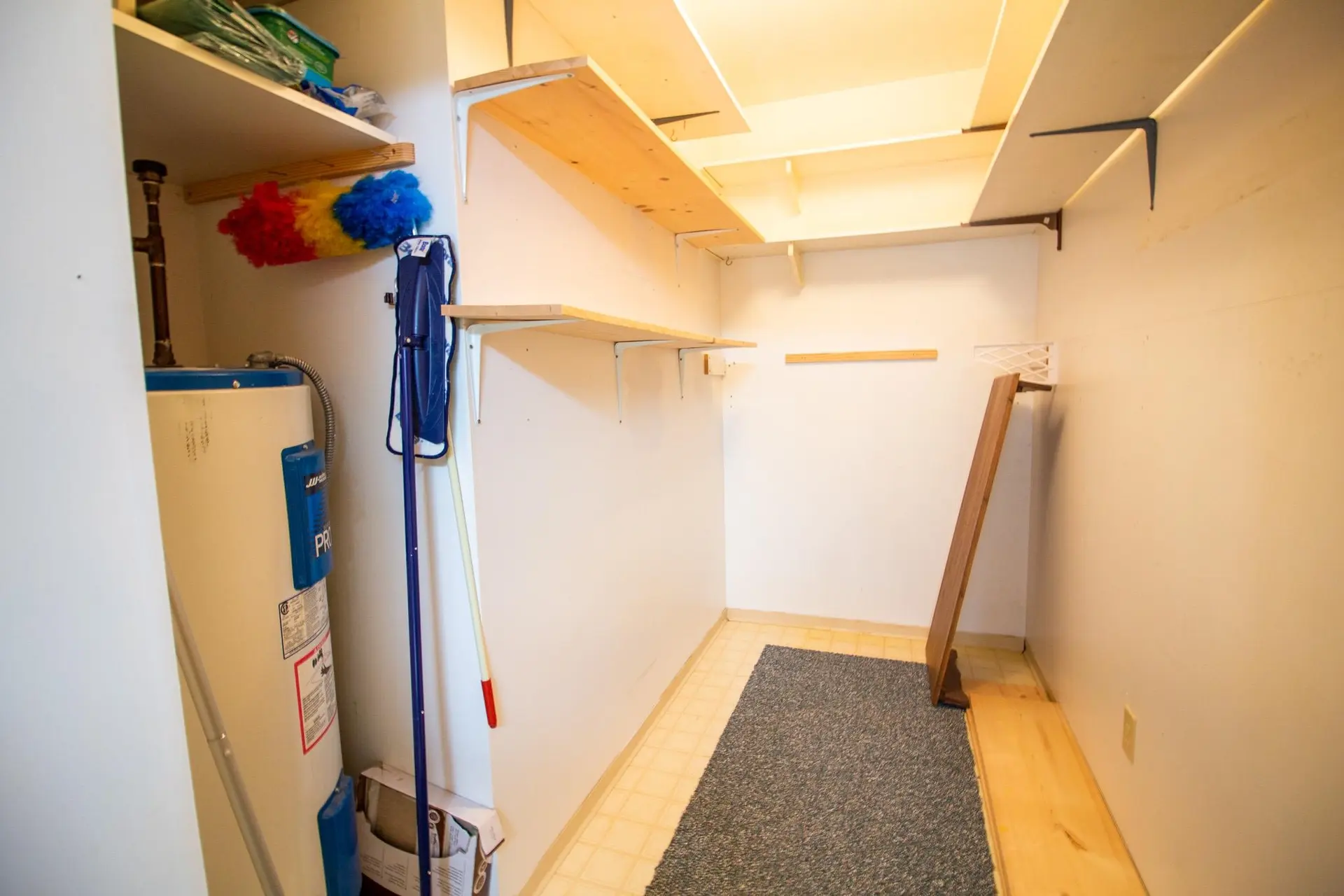 #4 815 North Road - Image 17
