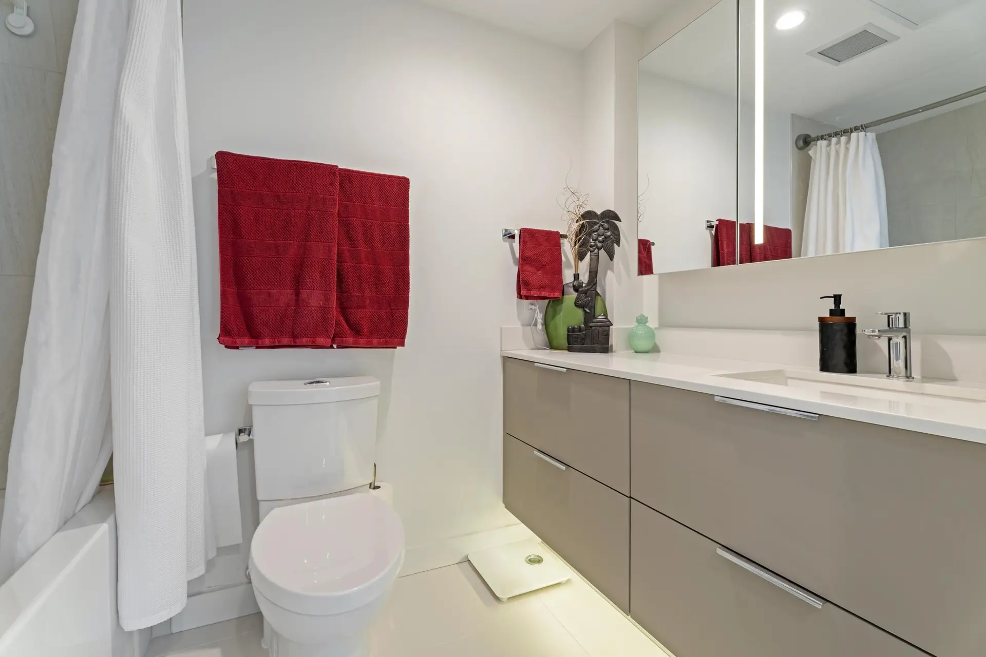 #1004 1401 Hunter Street - Image 12
