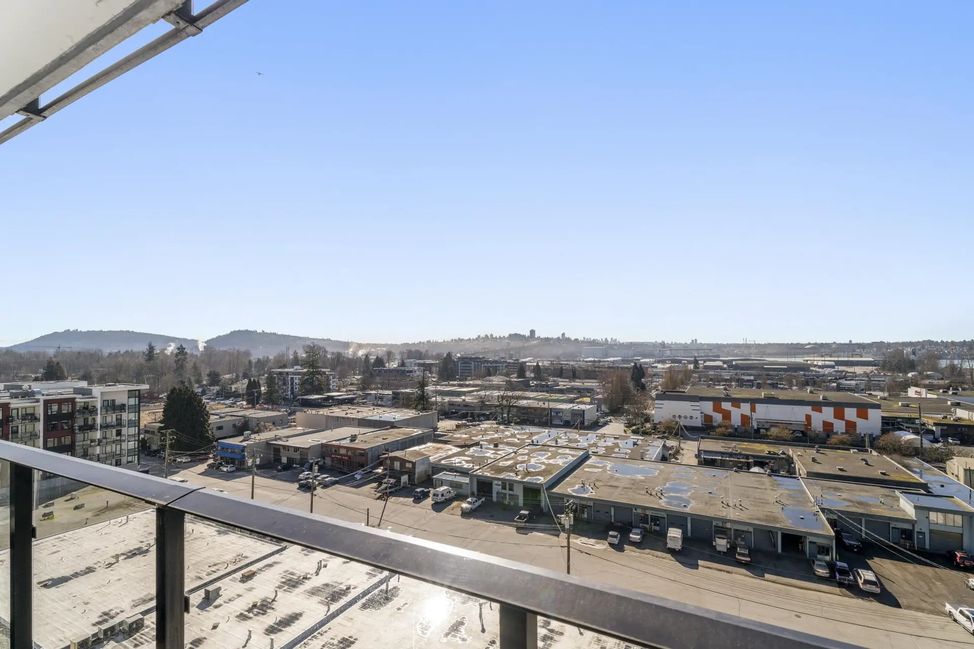 #1004 1401 Hunter Street - Image 8