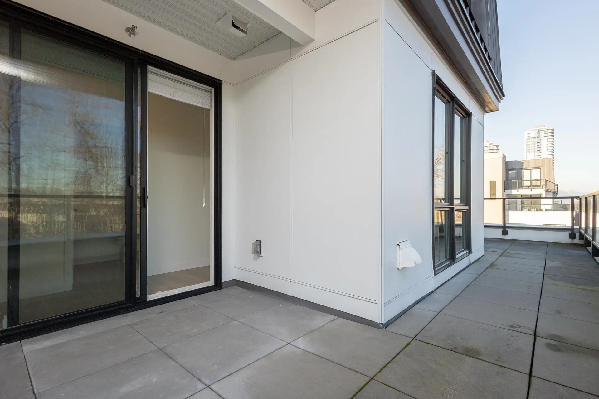 #D508 8327 201 Street - Image 12