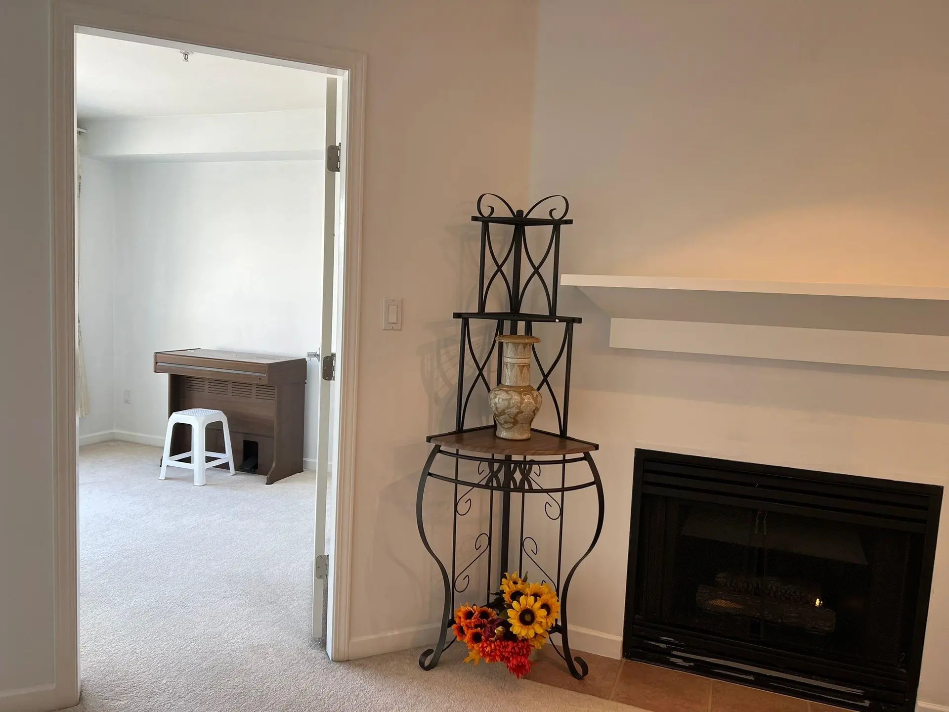 #208 6991 Victoria Drive - Image 6