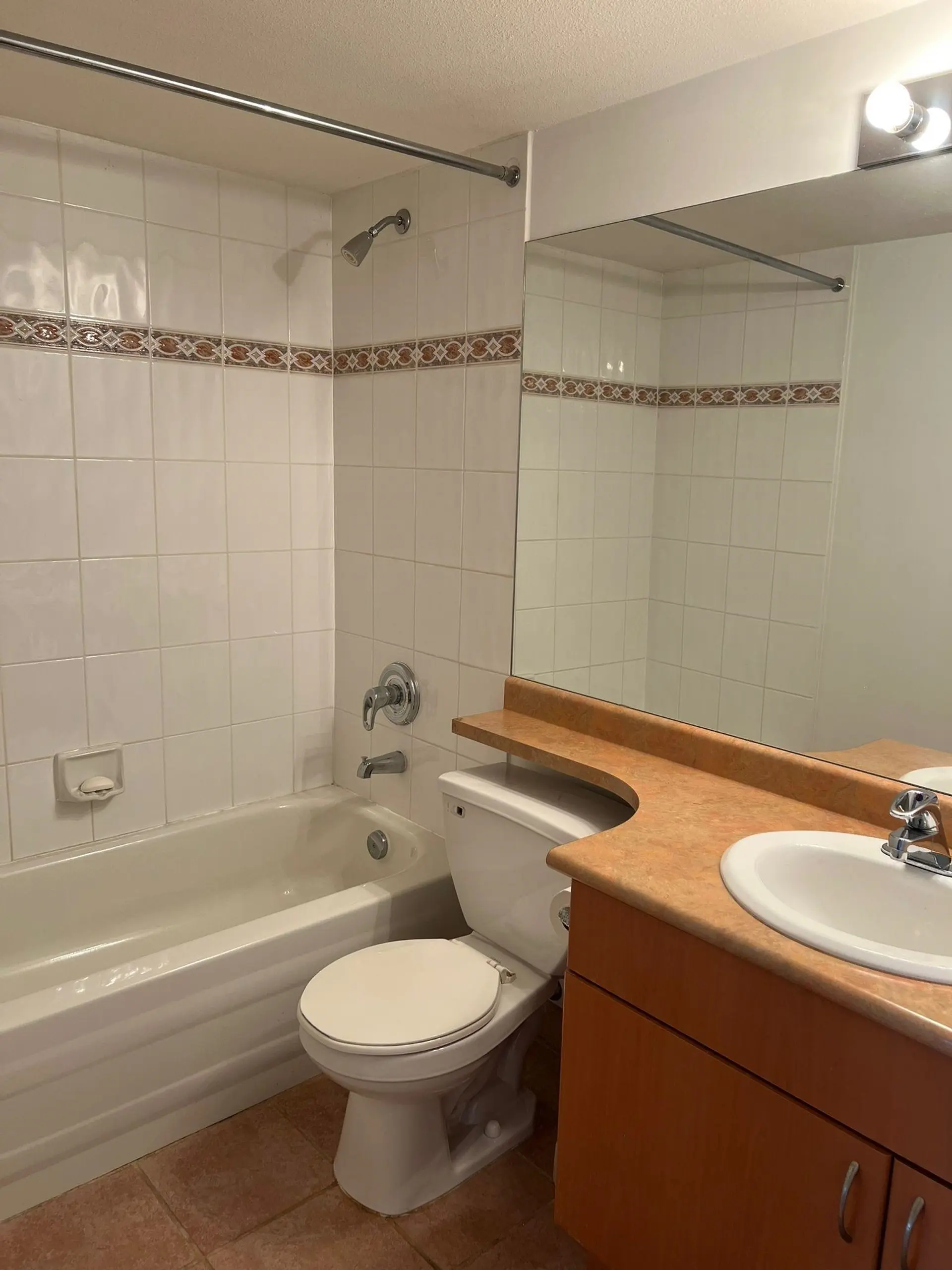 #208 6991 Victoria Drive - Image 13