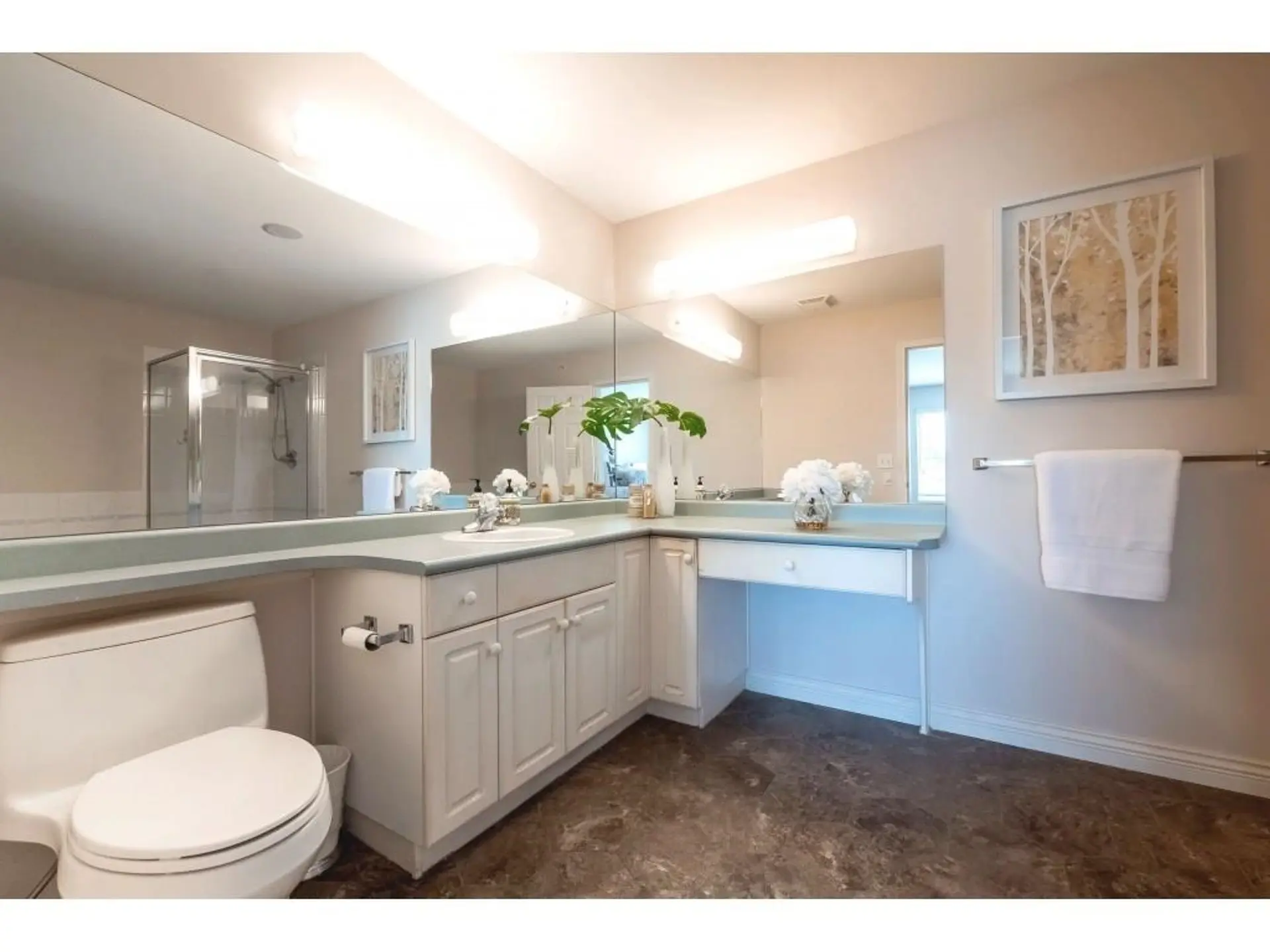 #53 758 Riverside Drive - Image 13