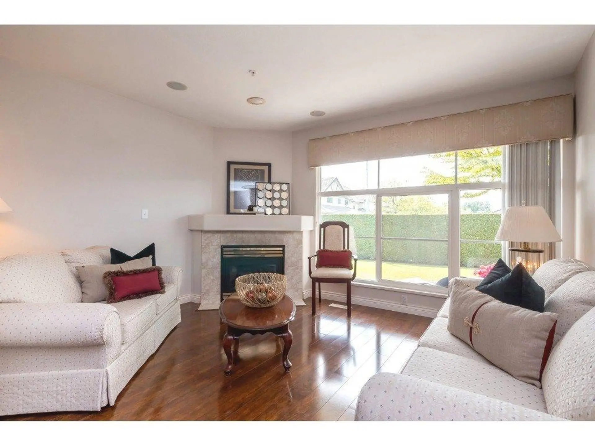#53 758 Riverside Drive - Image 9