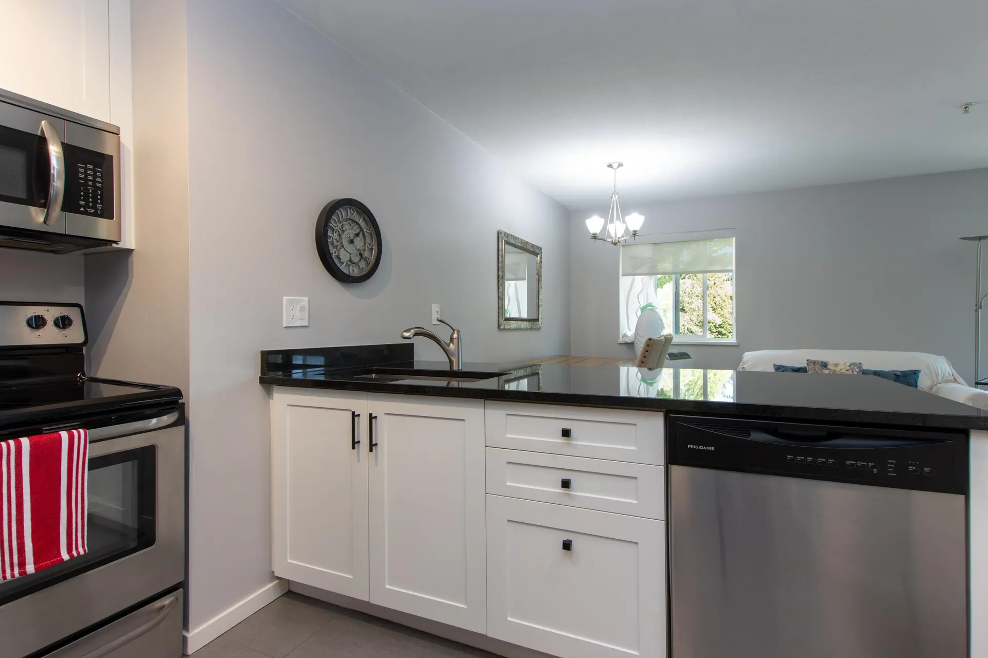 #C211 40140 Willow Crescent - Image 4